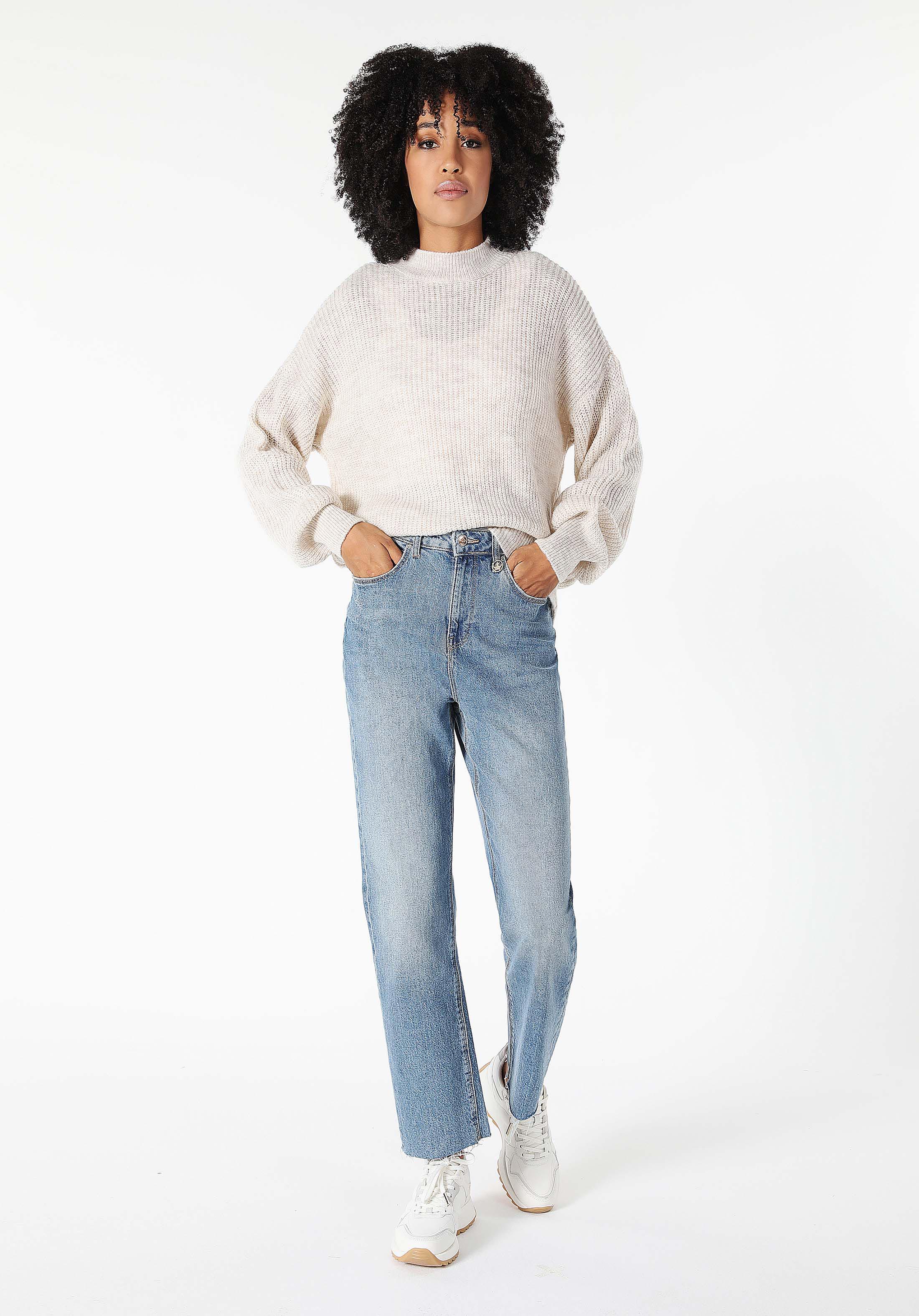 Regular Fit Dik Yaka Düz Kadın Bej Kazak