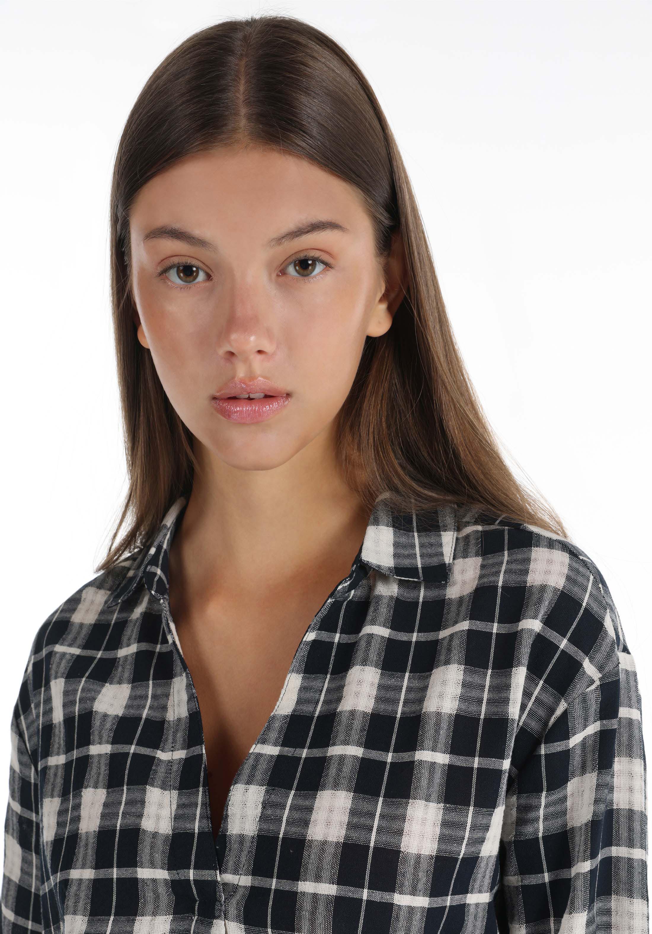 Regular Fit Shirt Neck  Kadın Lacivert Roll-up Gömlek