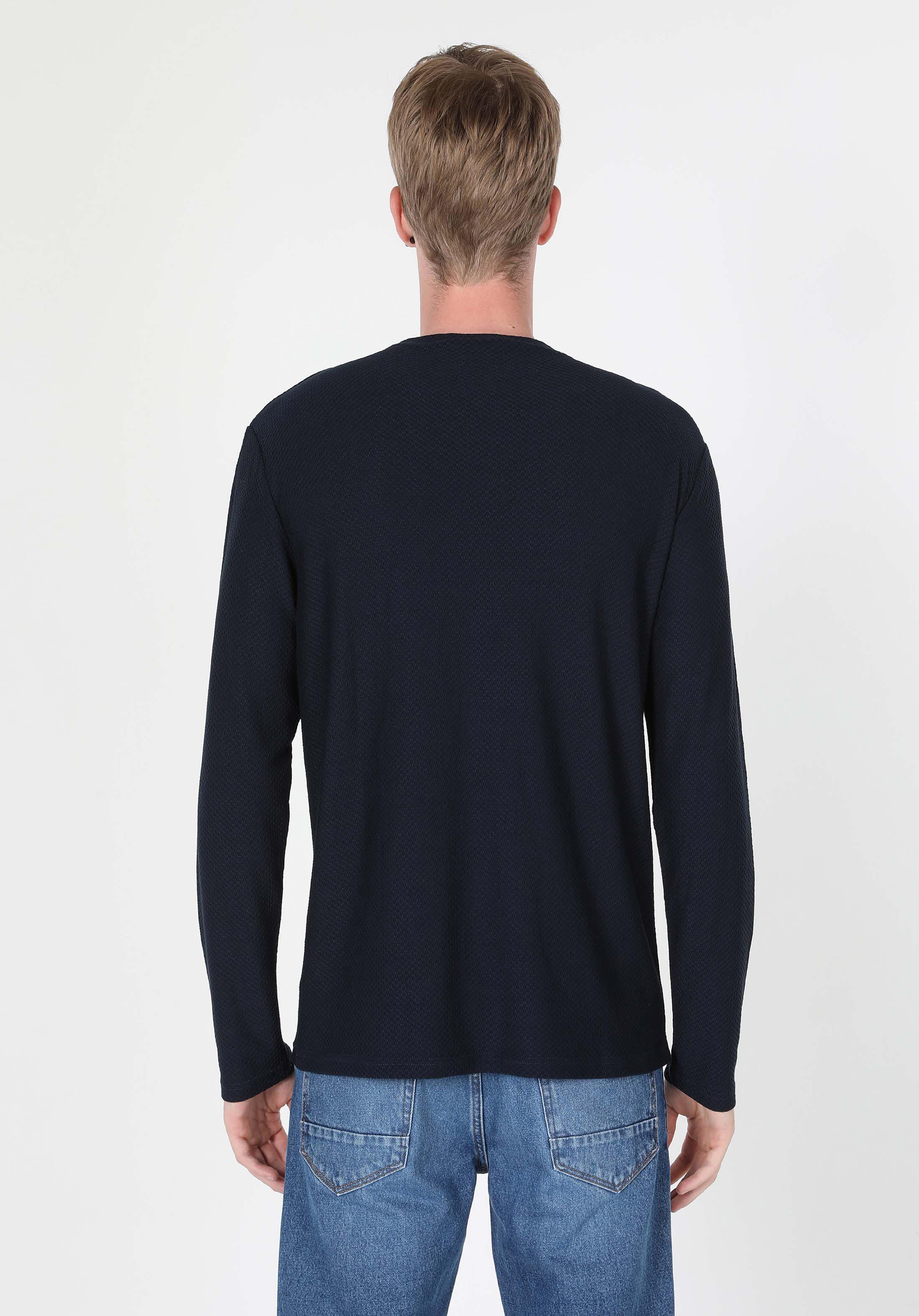Regular Fit Yarım Balıkçı Yaka Düz Erkek Lacivert Uzun Kol Tişört