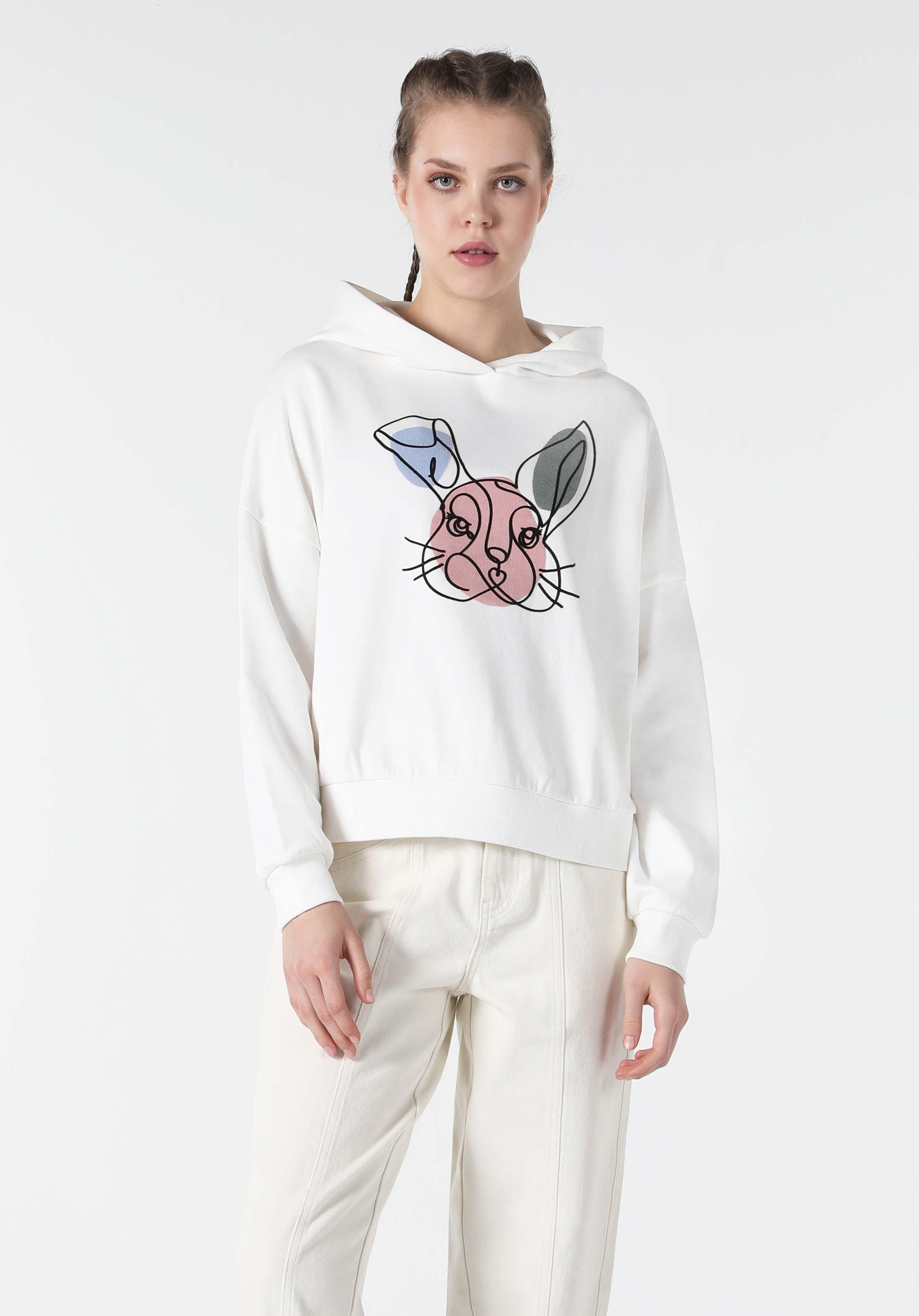 Regular Fit Kapüşonlu Baskılı Beyaz Kadın Sweatshirt