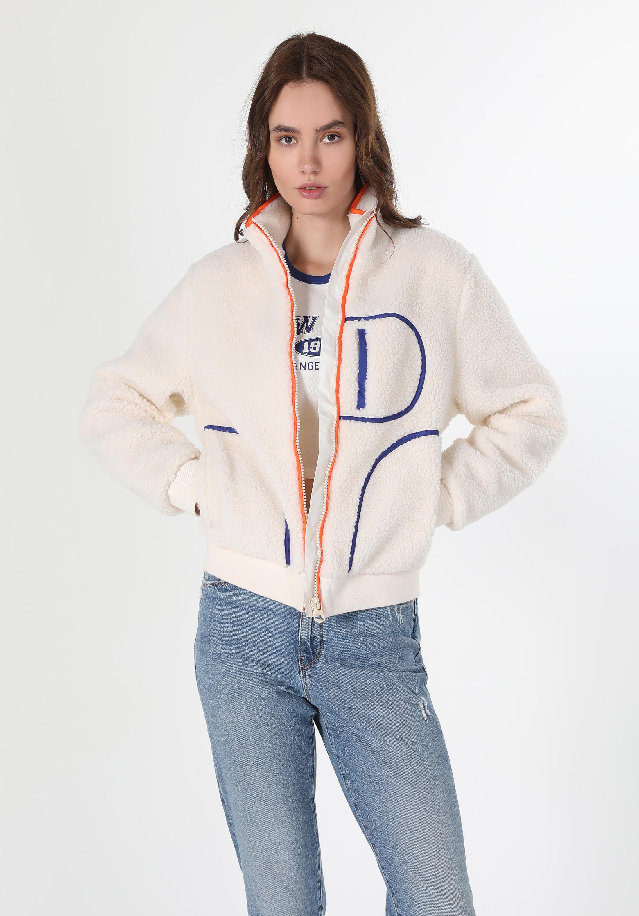 Regular Fit Dik Yaka Fermuarlı Astarlı  Kadın Beyaz Mont