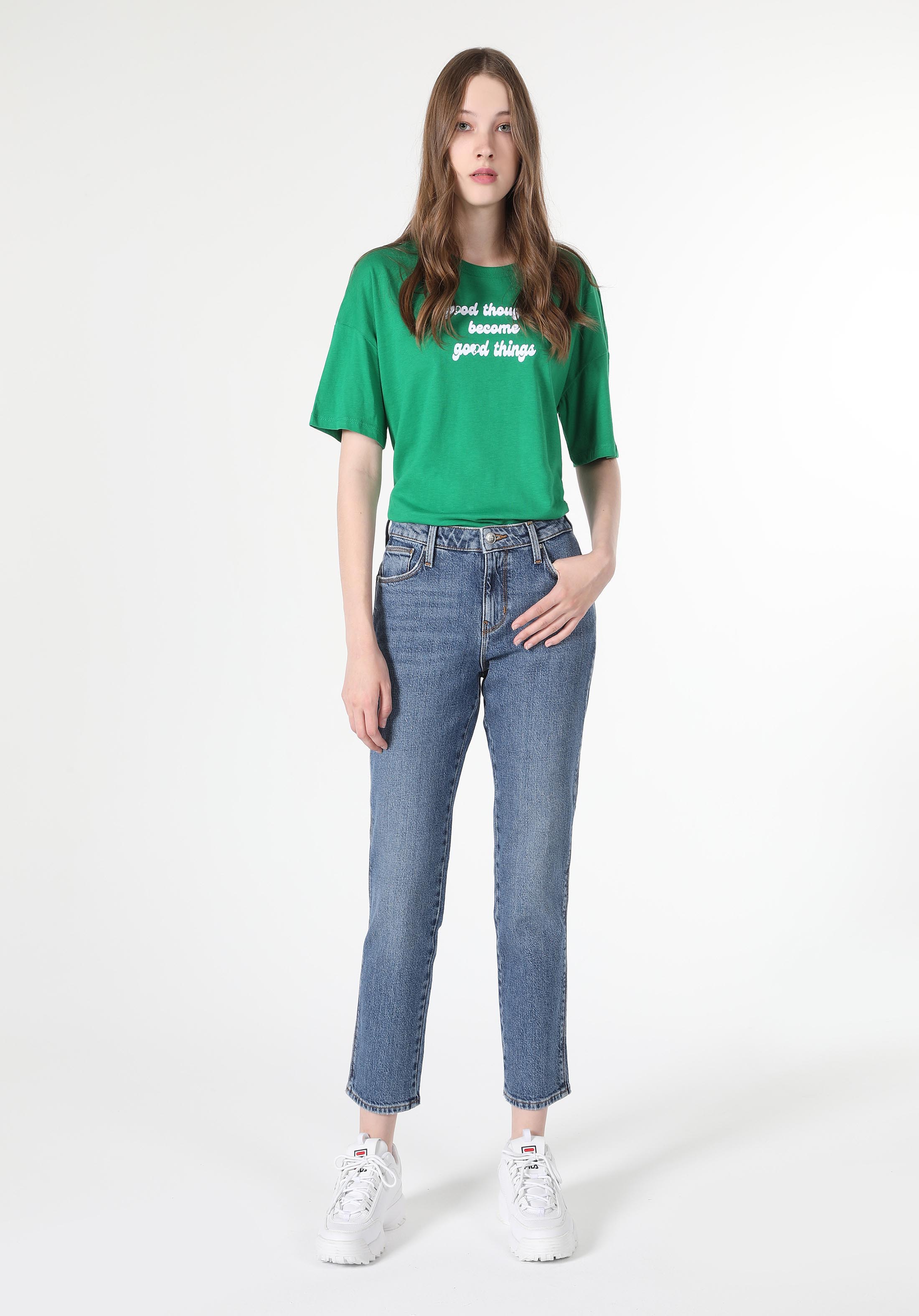 Slim Fit Orta Bel Düz Paça Kadın Denim Jean Pantolon