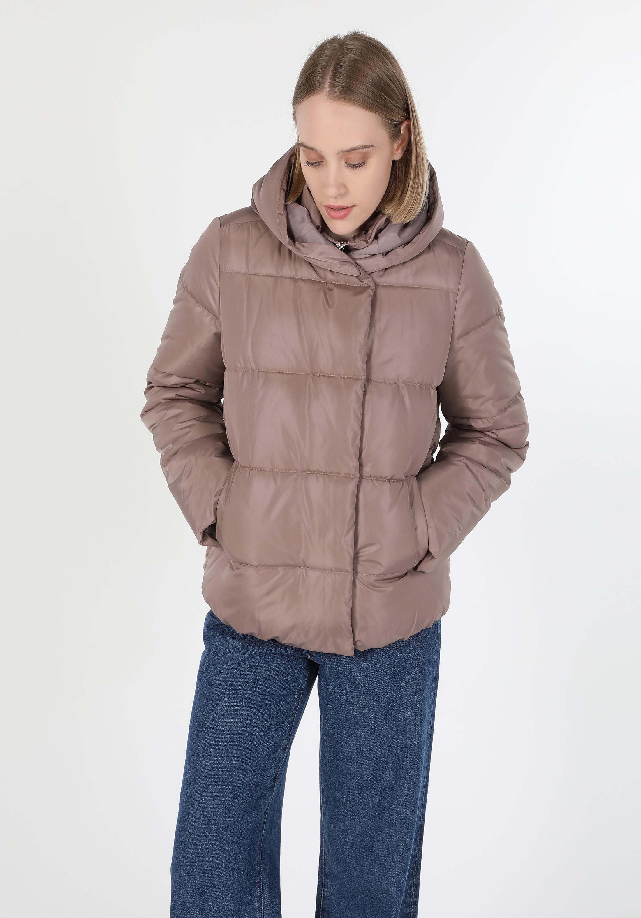 Regular Fit Kapüşonlu Fermuarlı Astarlı  Kadın  Mont