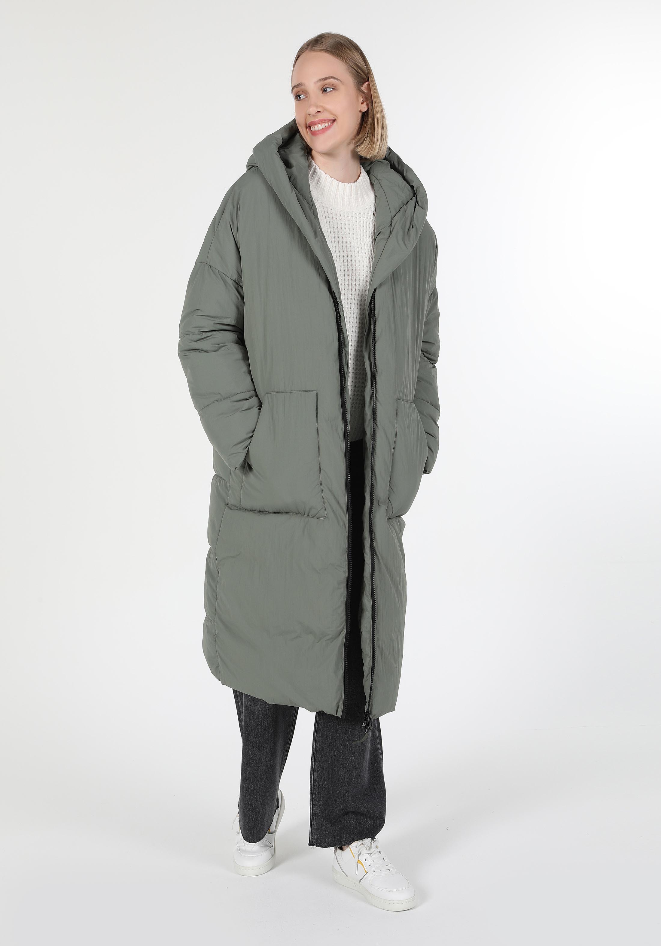 Regular Fit Kapüşonlu Fermuarlı Astarlı  Kadın Yeşil Kaban