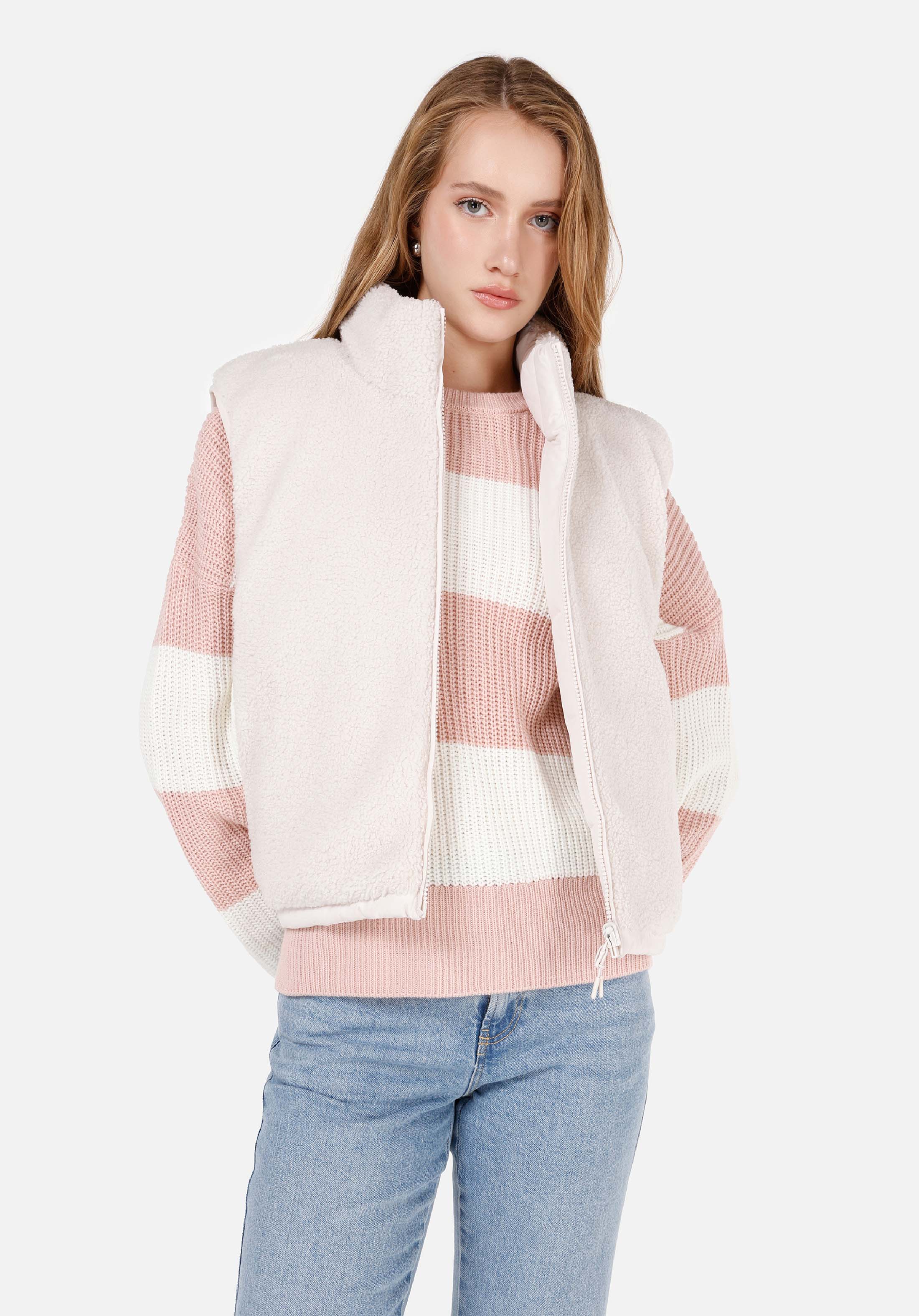 Regular Fit Dik Yaka    Kadın Beyaz Yelek