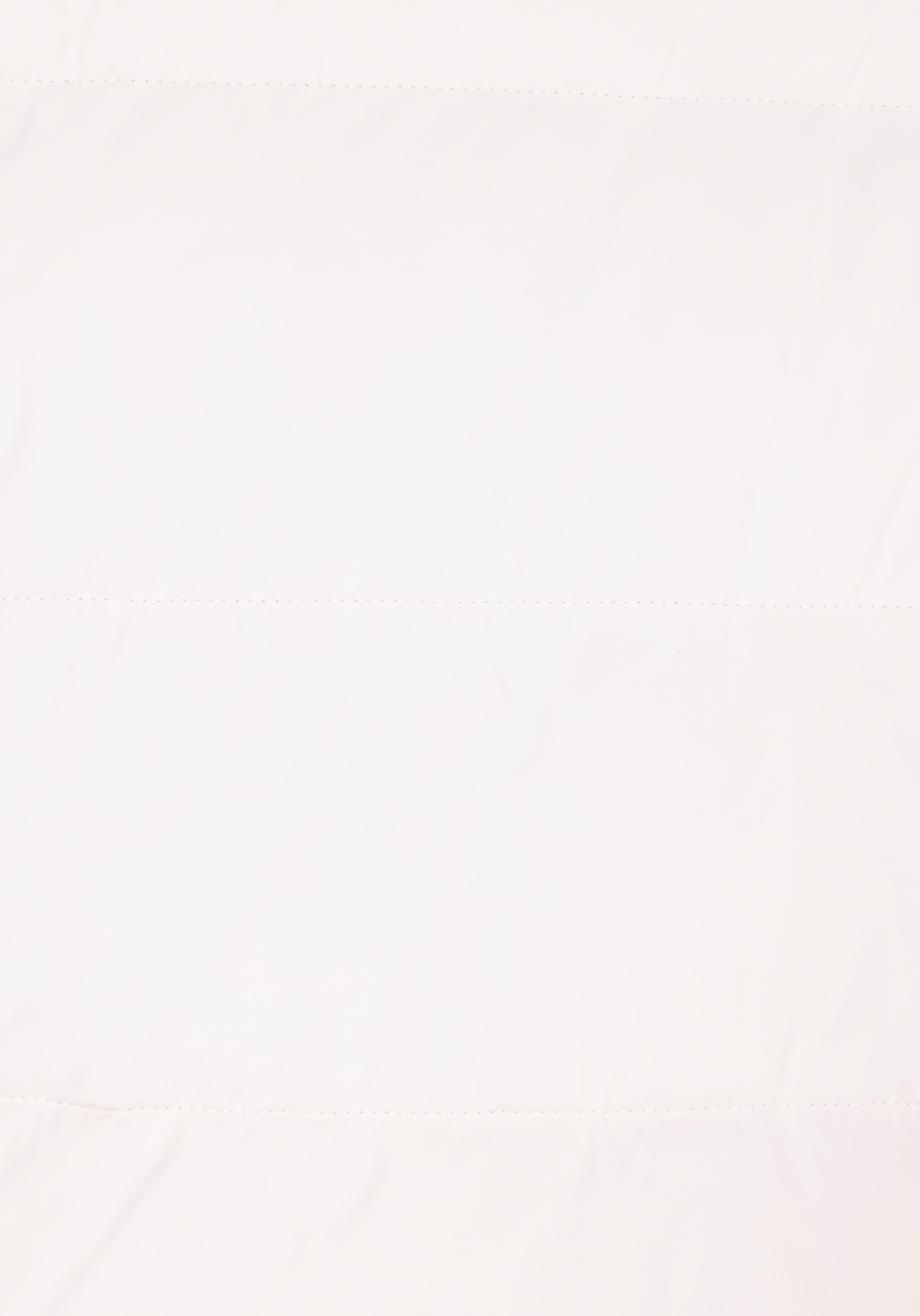 Regular Fit Dik Yaka    Kadın Beyaz Yelek