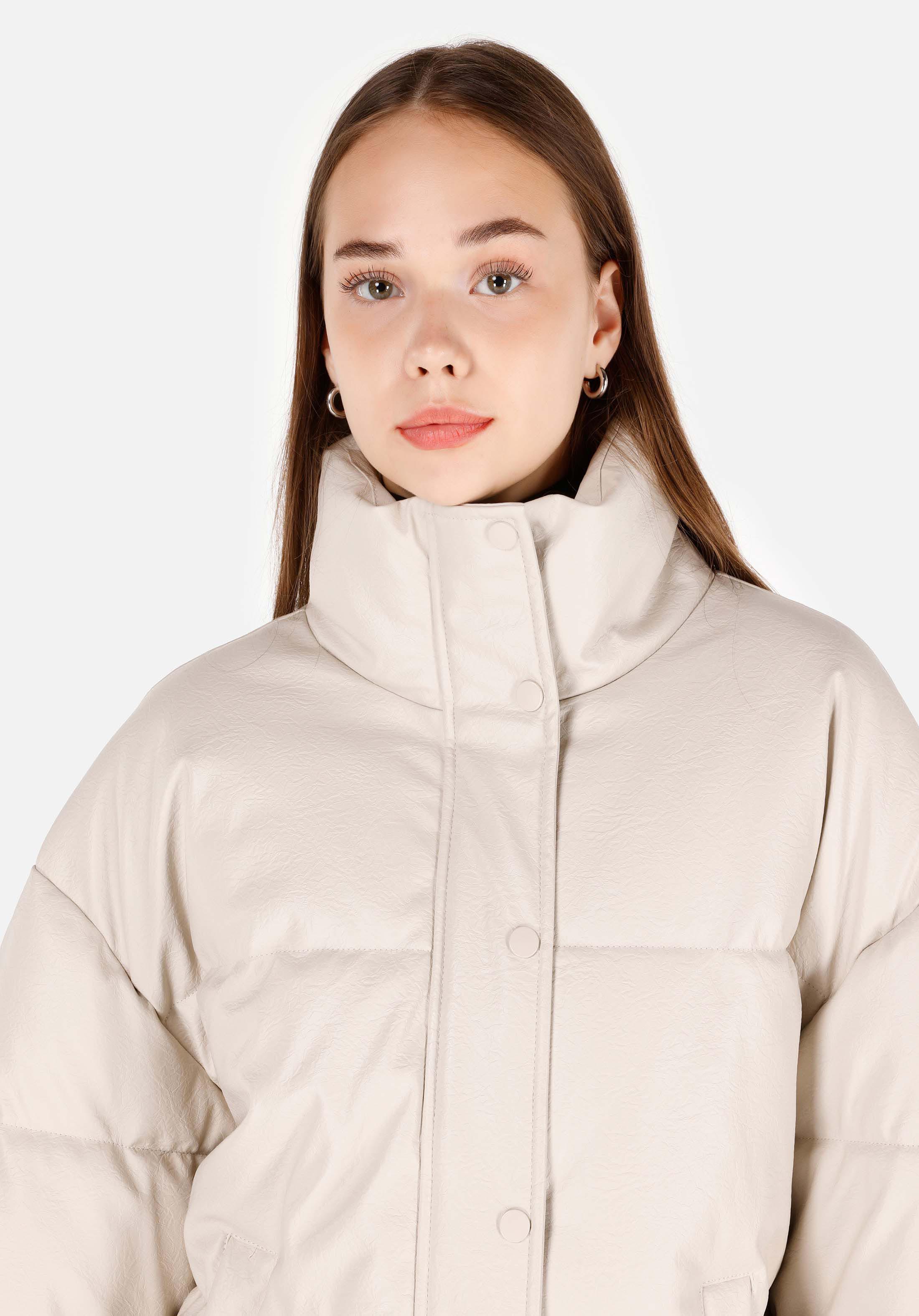 Regular Fit Dik Yaka    Kadın Taş Mont Pu