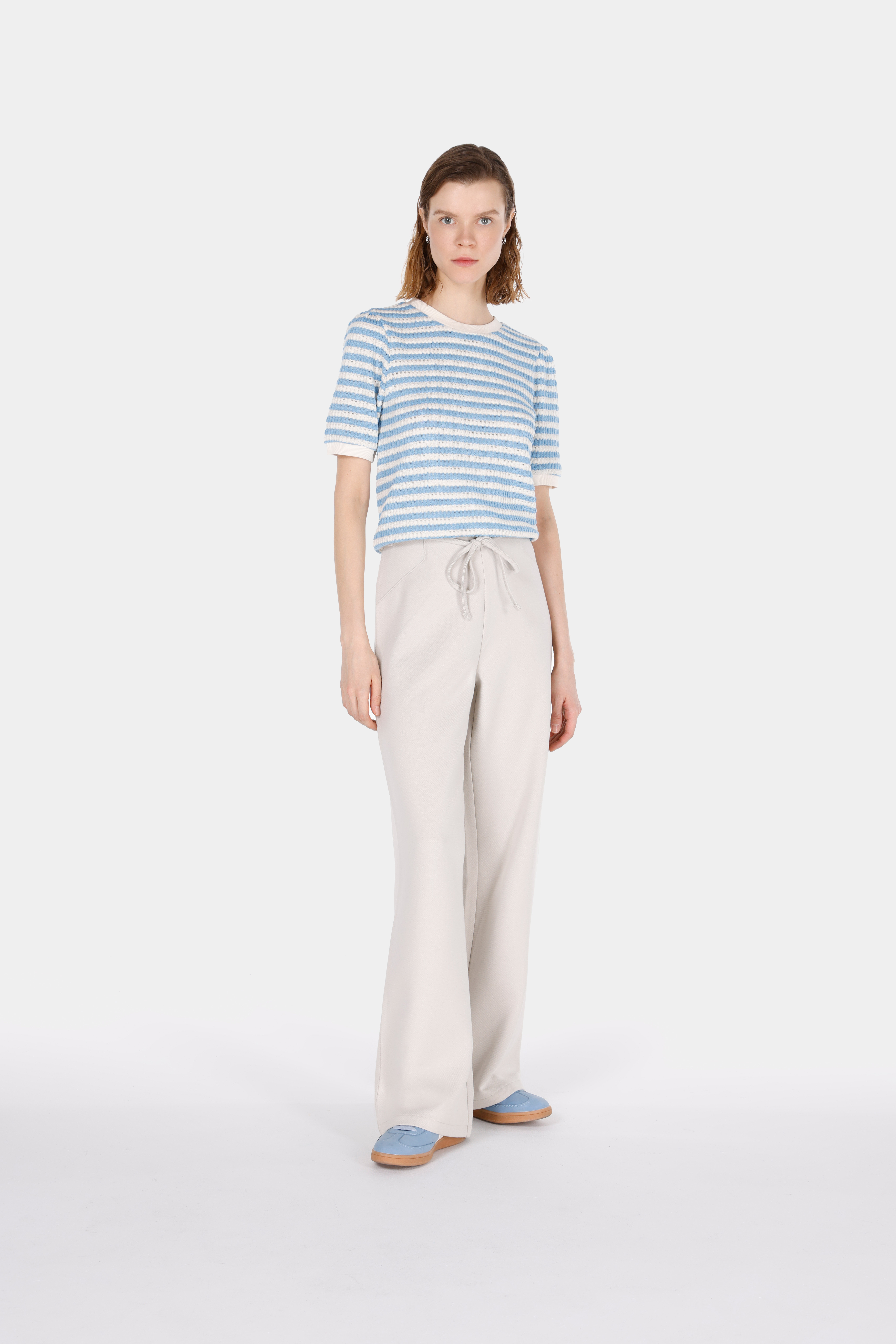 Slim Fit   Kadın Beyaz  Tişört