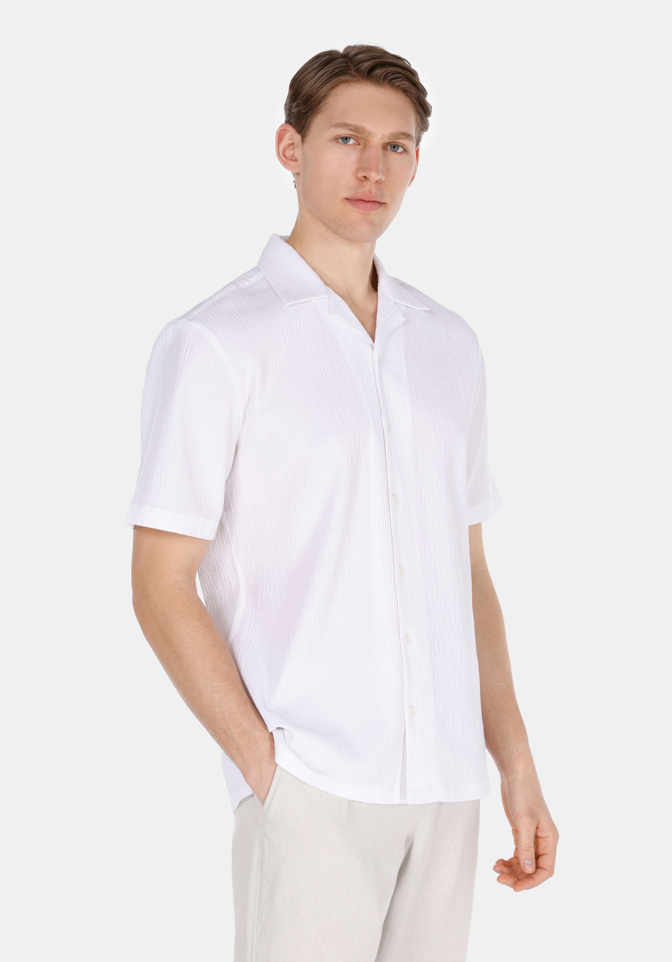 Regular Fit Shirt Neck Jakarlı Erkek Beyaz Kısa Kol Gömlek