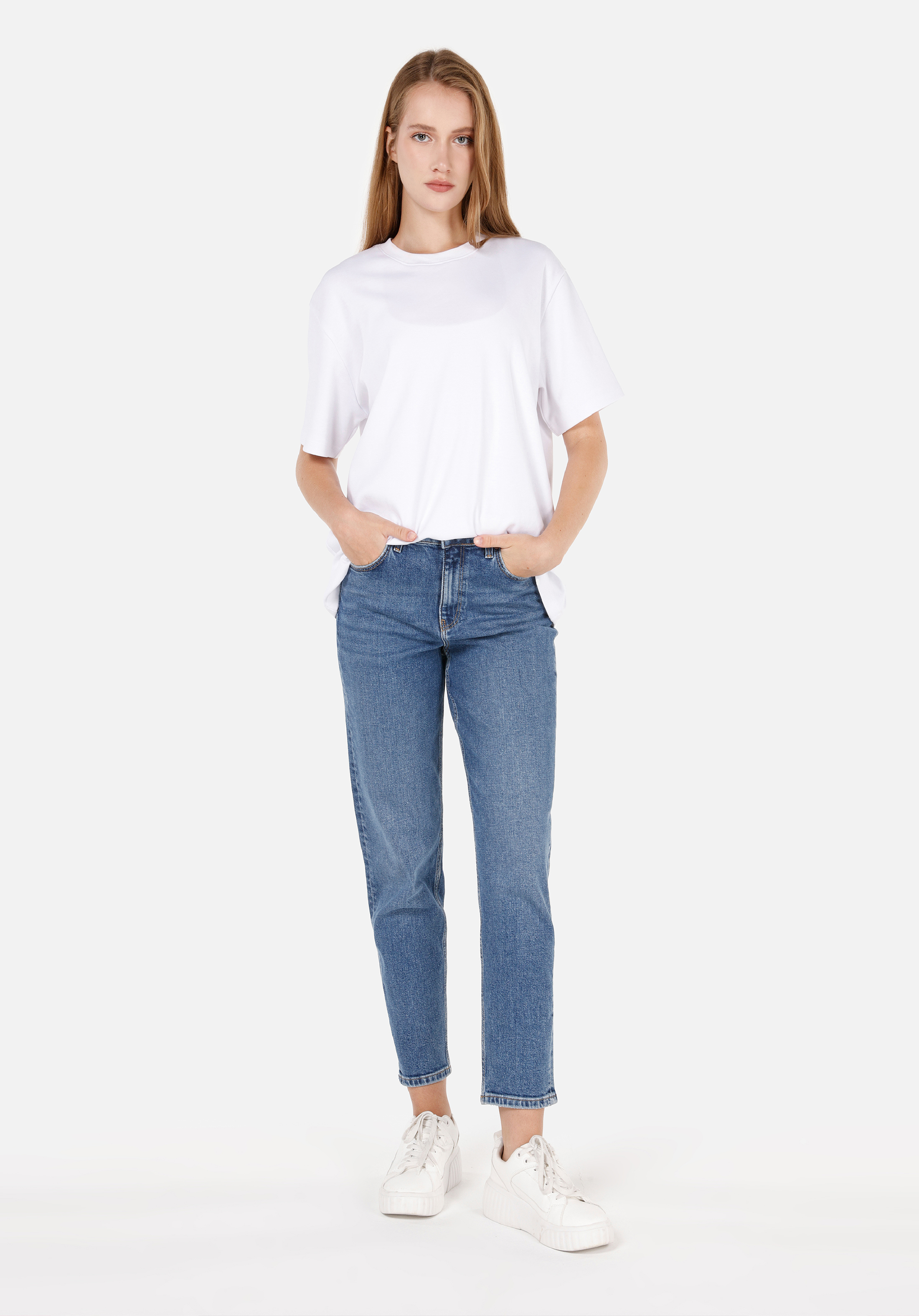 Mom Fit  Daralan Paça Kadın İndigo Jean Pantolon