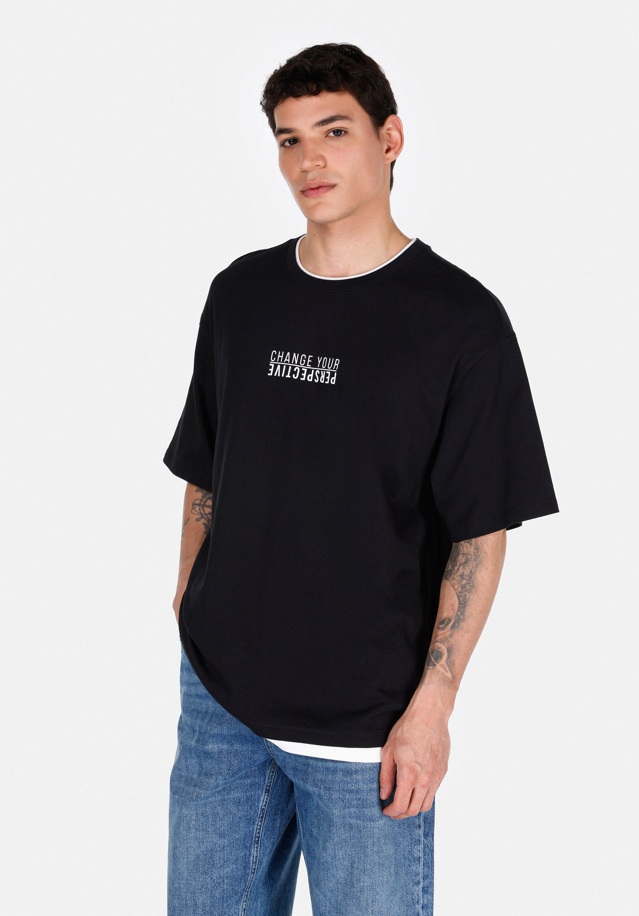 Oversize Fit Yuvarlak Yaka Düz Erkek Siyah Kısa Kol Tişört