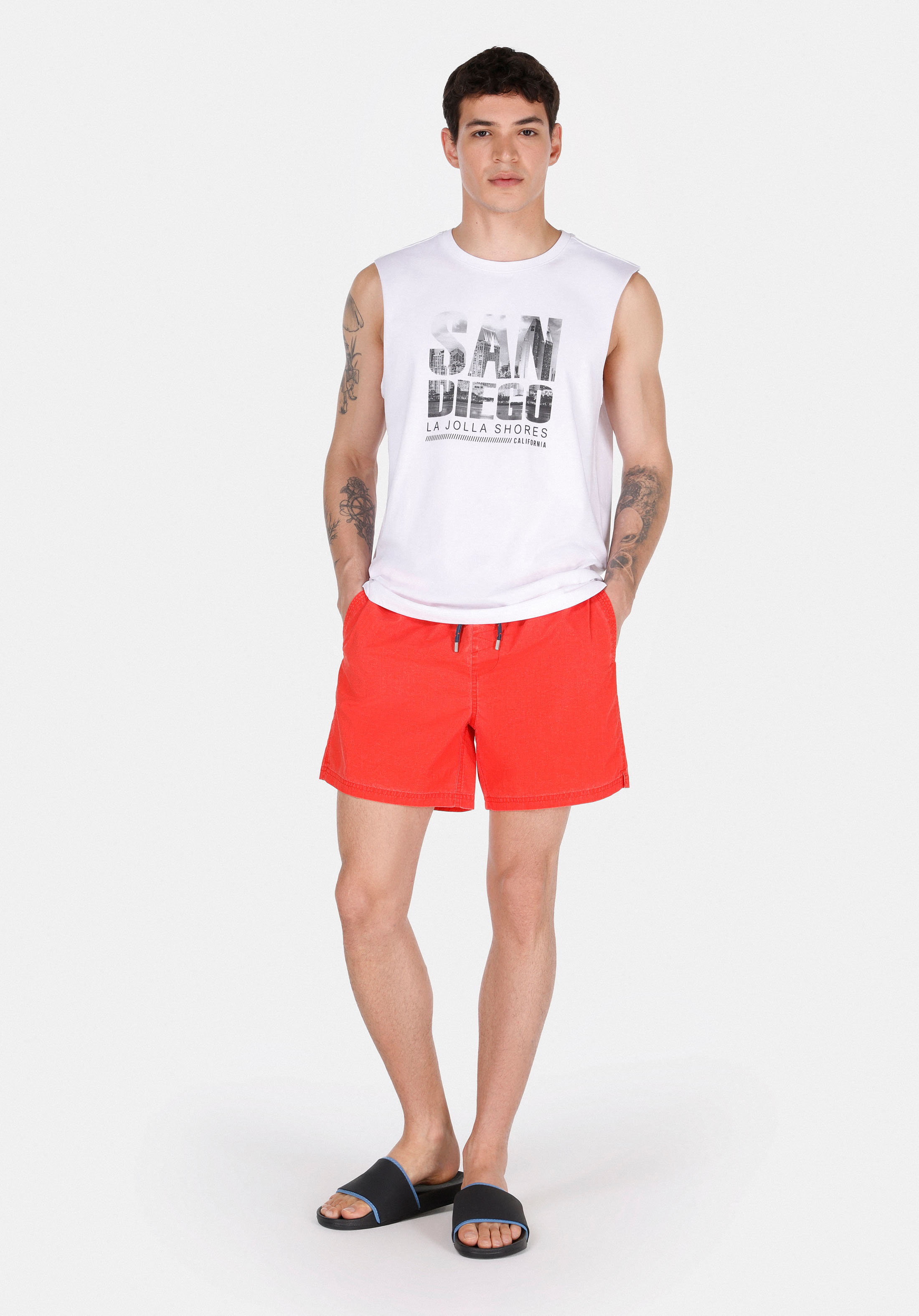 Slim Fit Düz Erkek Kirmizi Deniz Şortu