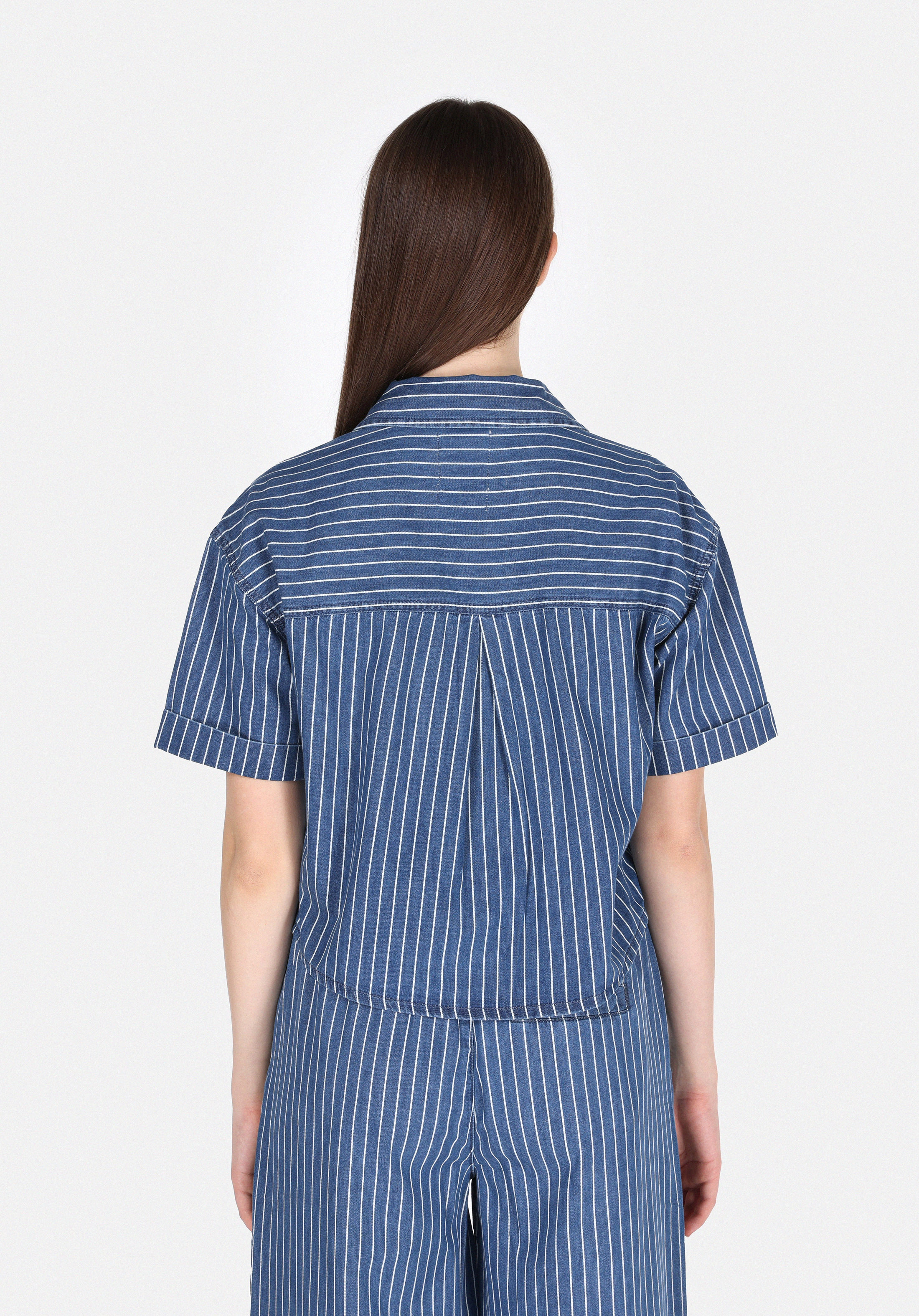 Oversize Fit Klasik Bedenli Çizgili Kadın Mavi Kısa Kol Gömlek