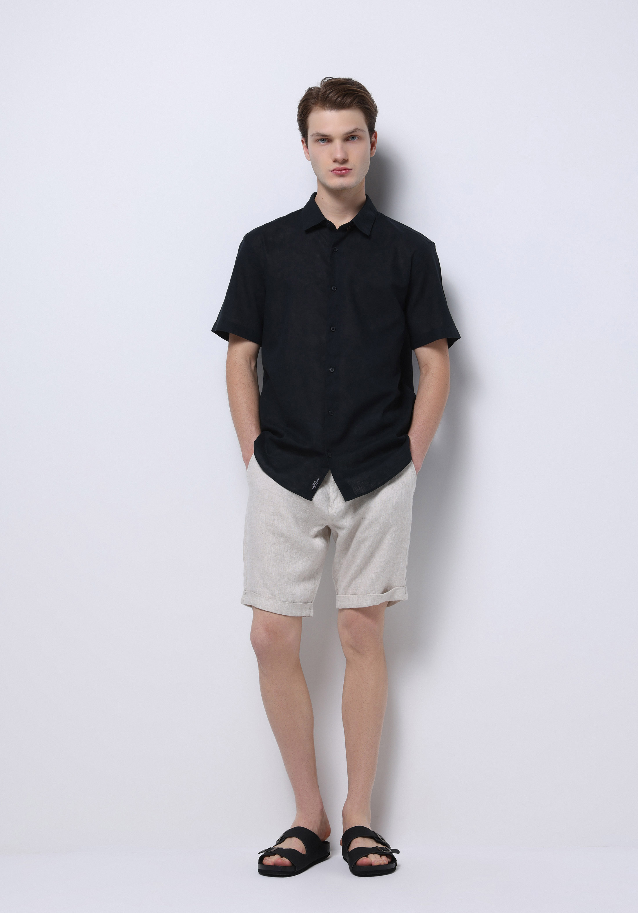 Regular Fit Shirt Neck Düz Erkek Keten Karışımlı Siyah Kısa Kol Gömlek