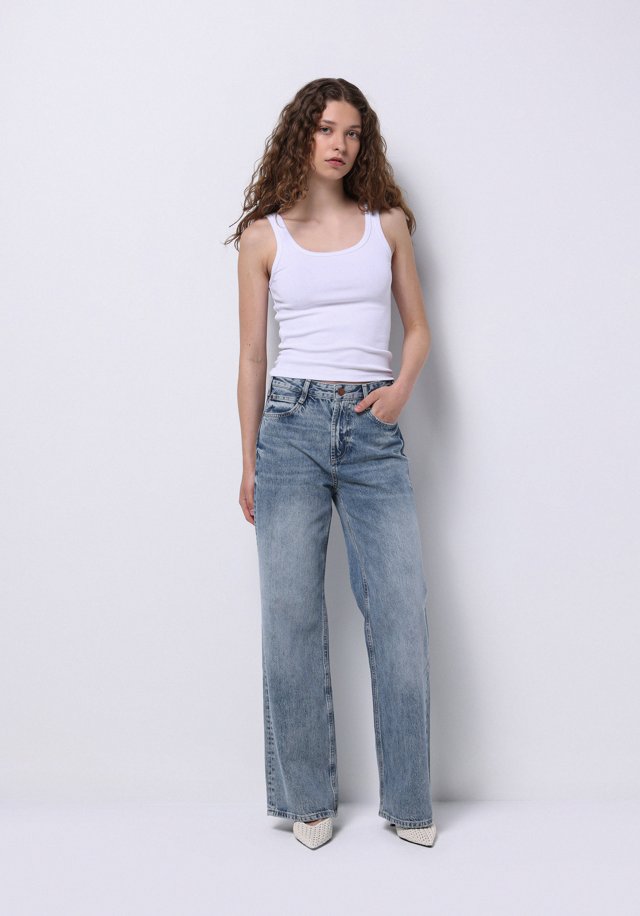 Regular Fit Yüksel Bel Geniş Paça Kadın İndigo Jean Pantolon