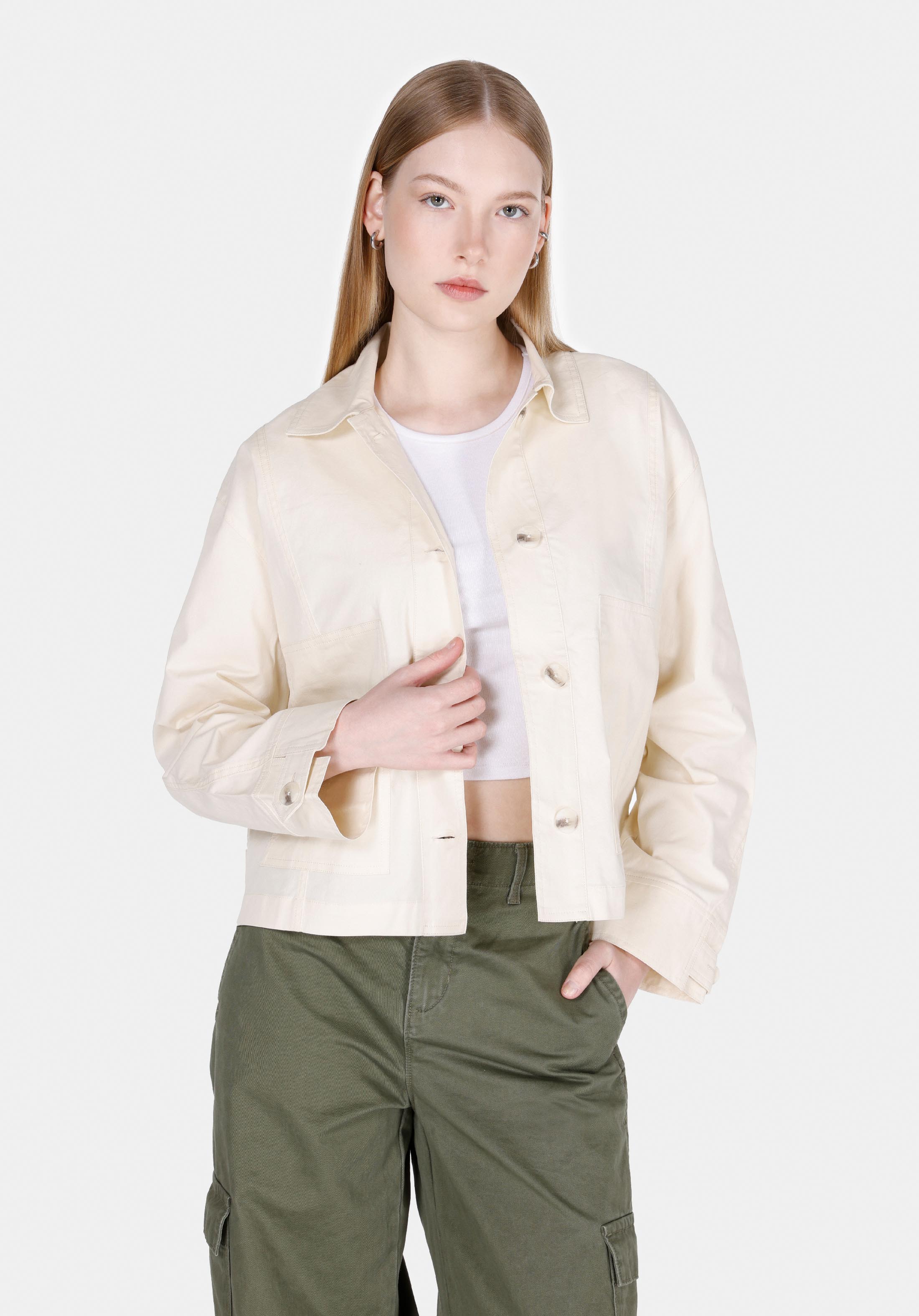 Regular Fit Düğmeli   Kadın Ekru Ceket