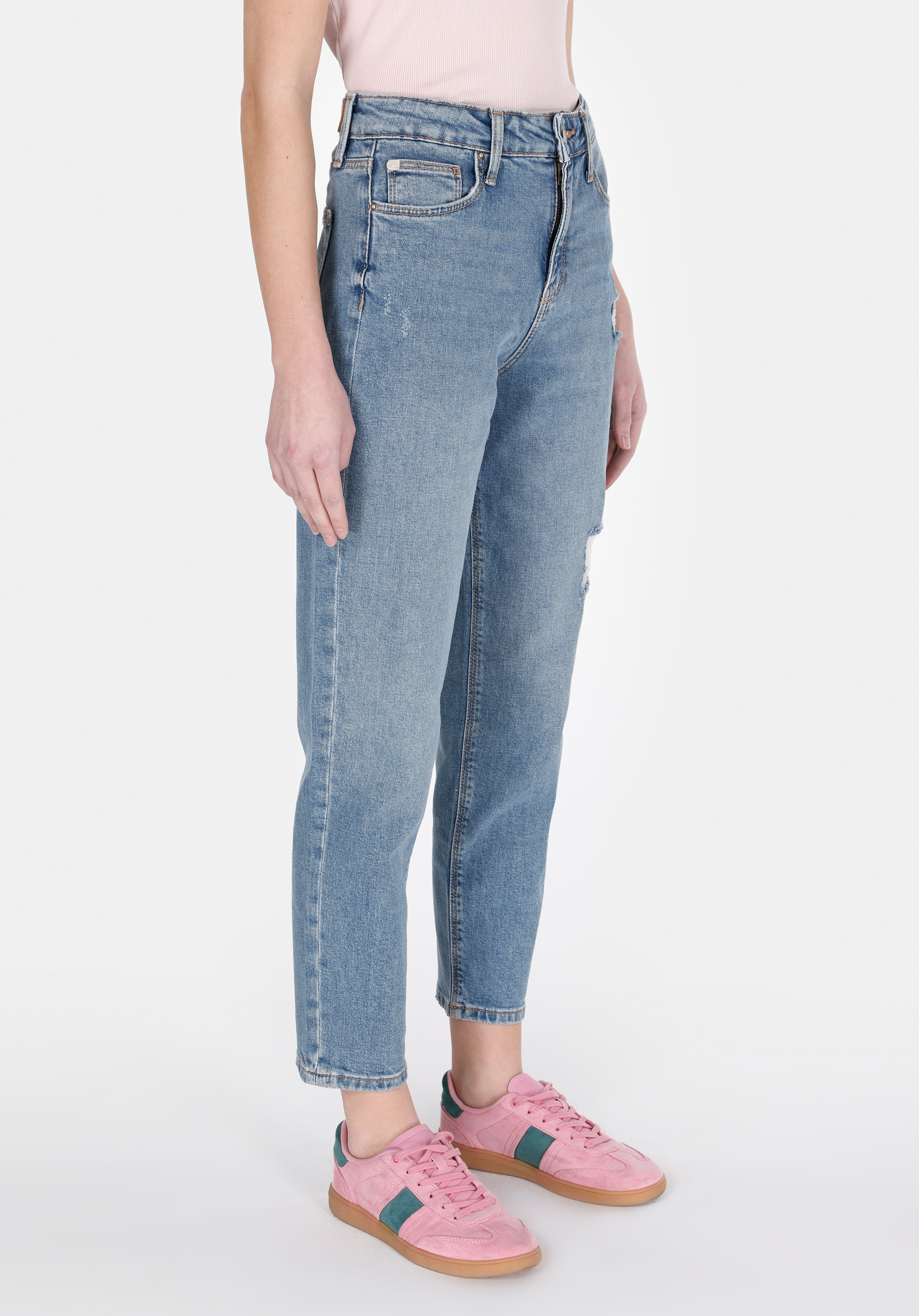 Mom Fit Yüksel Bel Daralan Paça Kadın İndigo Jean Pantolon