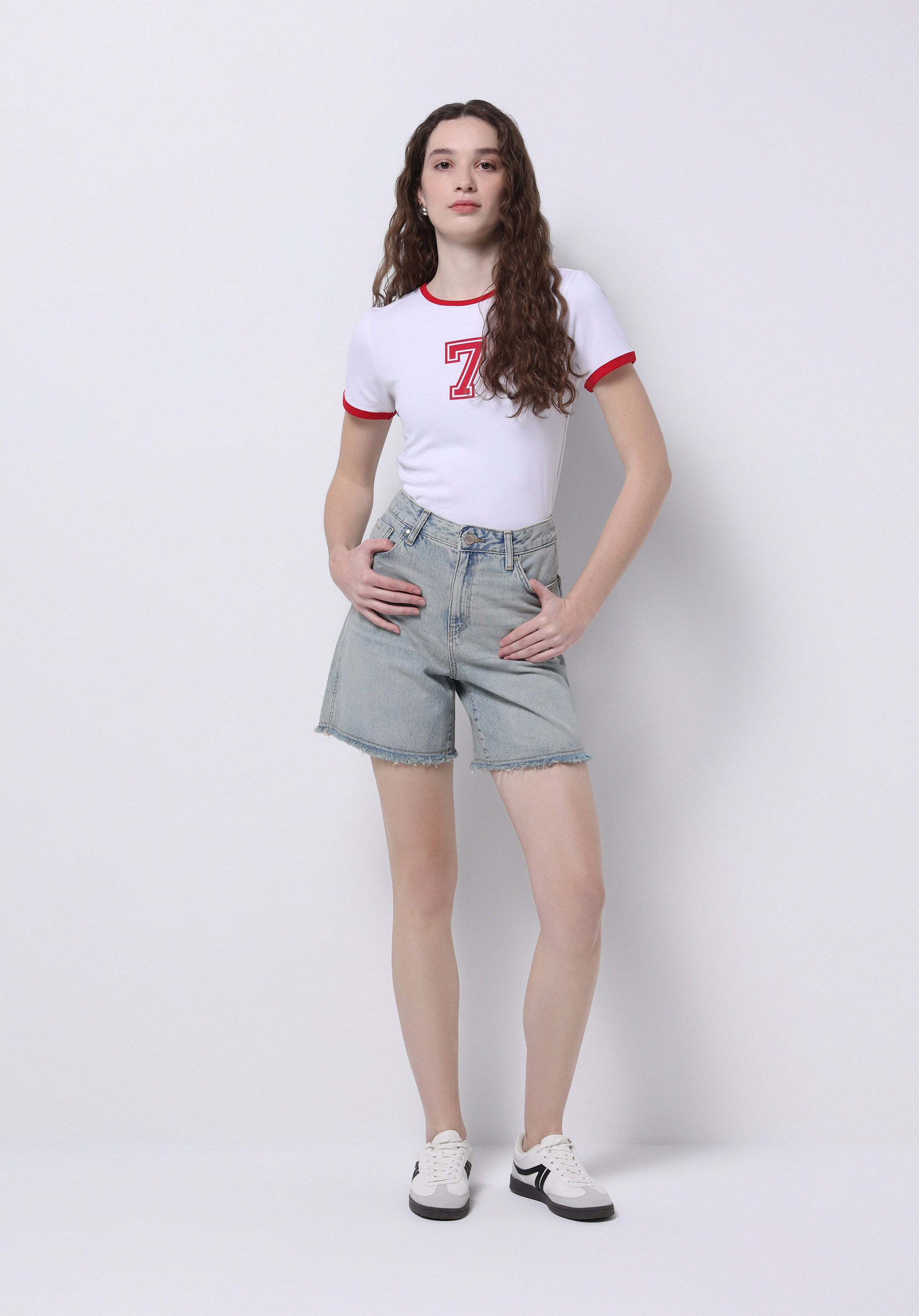 Regular Fit Yüksel Bel Düz Kadın İndigo Jean Şort