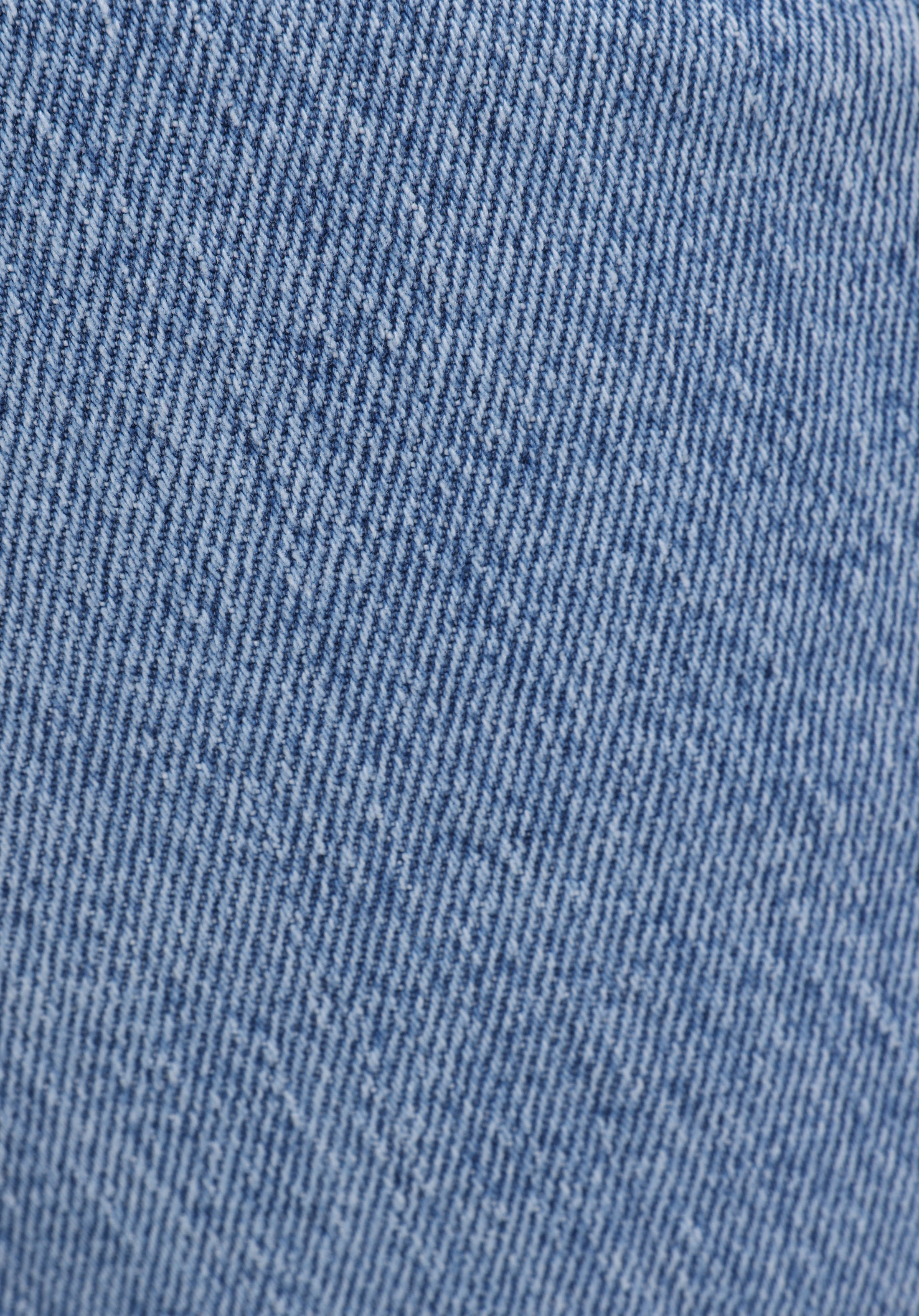 Regular Fit Yüksel Bel Geniş Paça Kadın İndigo Jean Pantolon