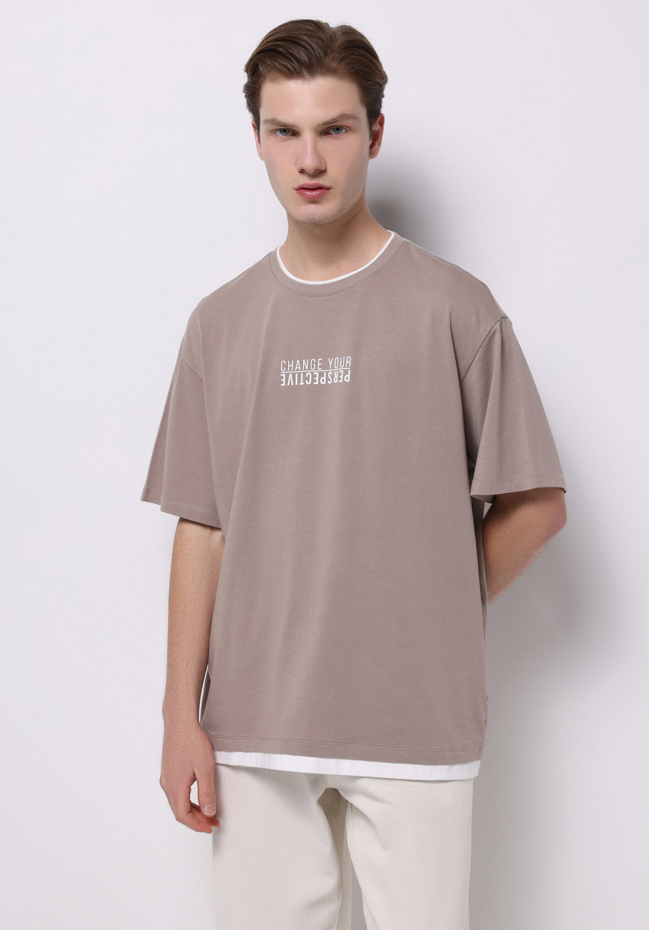 Oversize Fit Yuvarlak Yaka Düz Erkek Bej Kısa Kol Tişört