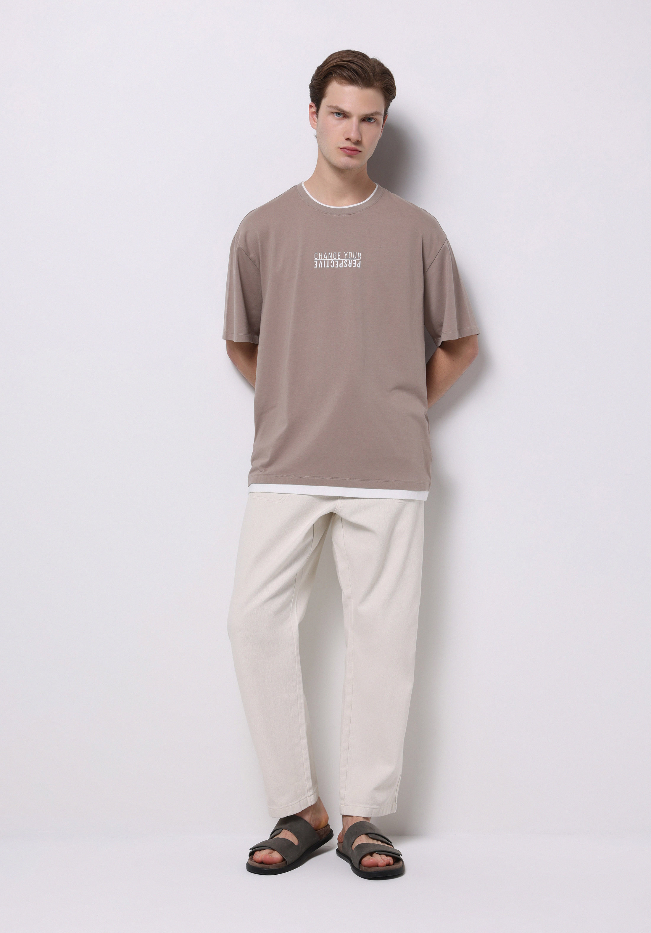 Oversize Fit Yuvarlak Yaka Düz Erkek Bej Kısa Kol Tişört
