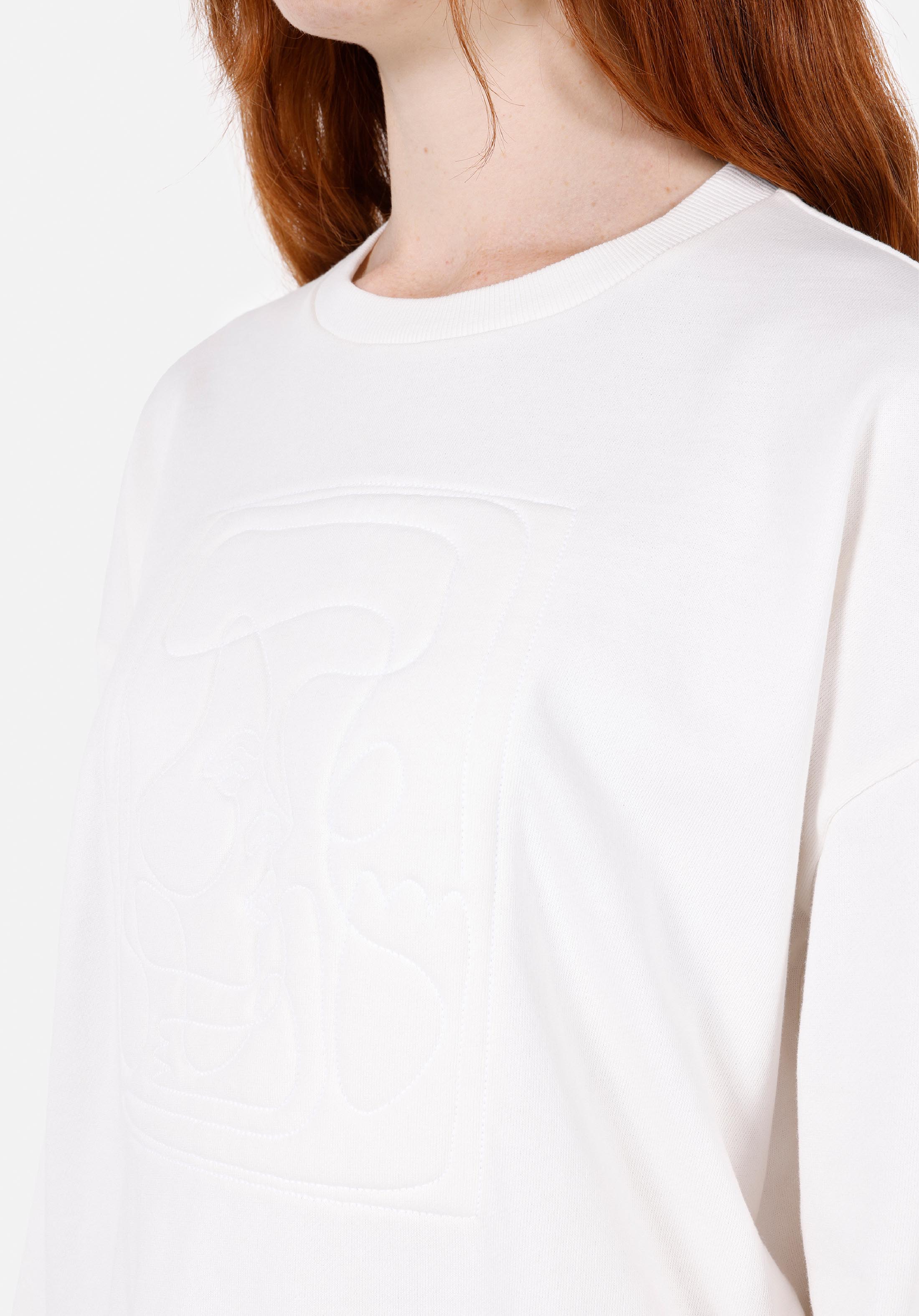 Regular Fit Yuvarlak Yaka Nakışlı Kadın Beyaz Sweatshirt