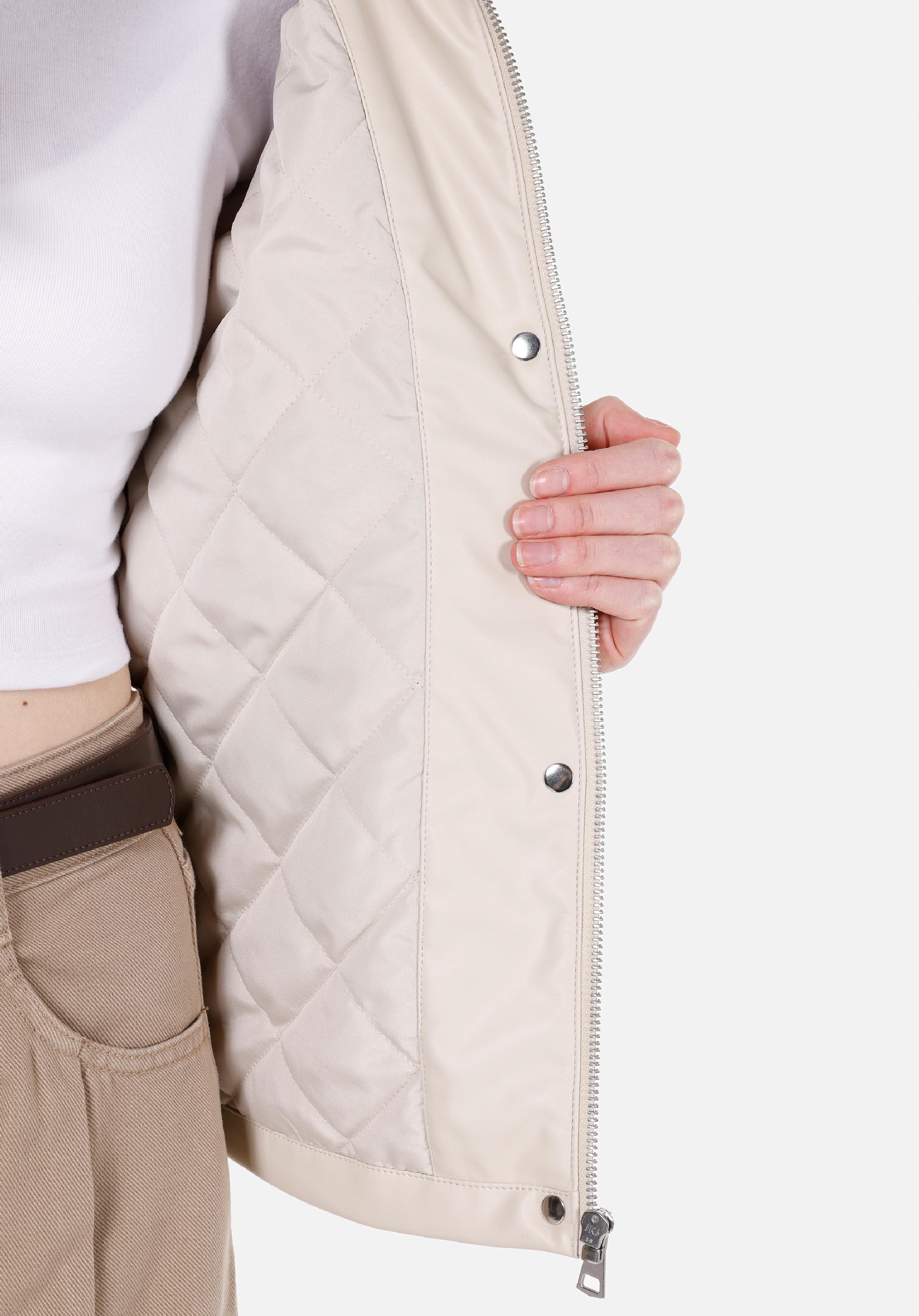 Regular Fit Kapüşonlu Fermuarlı Astarlı Kaplamalı Kadın Ekru Mont Pu