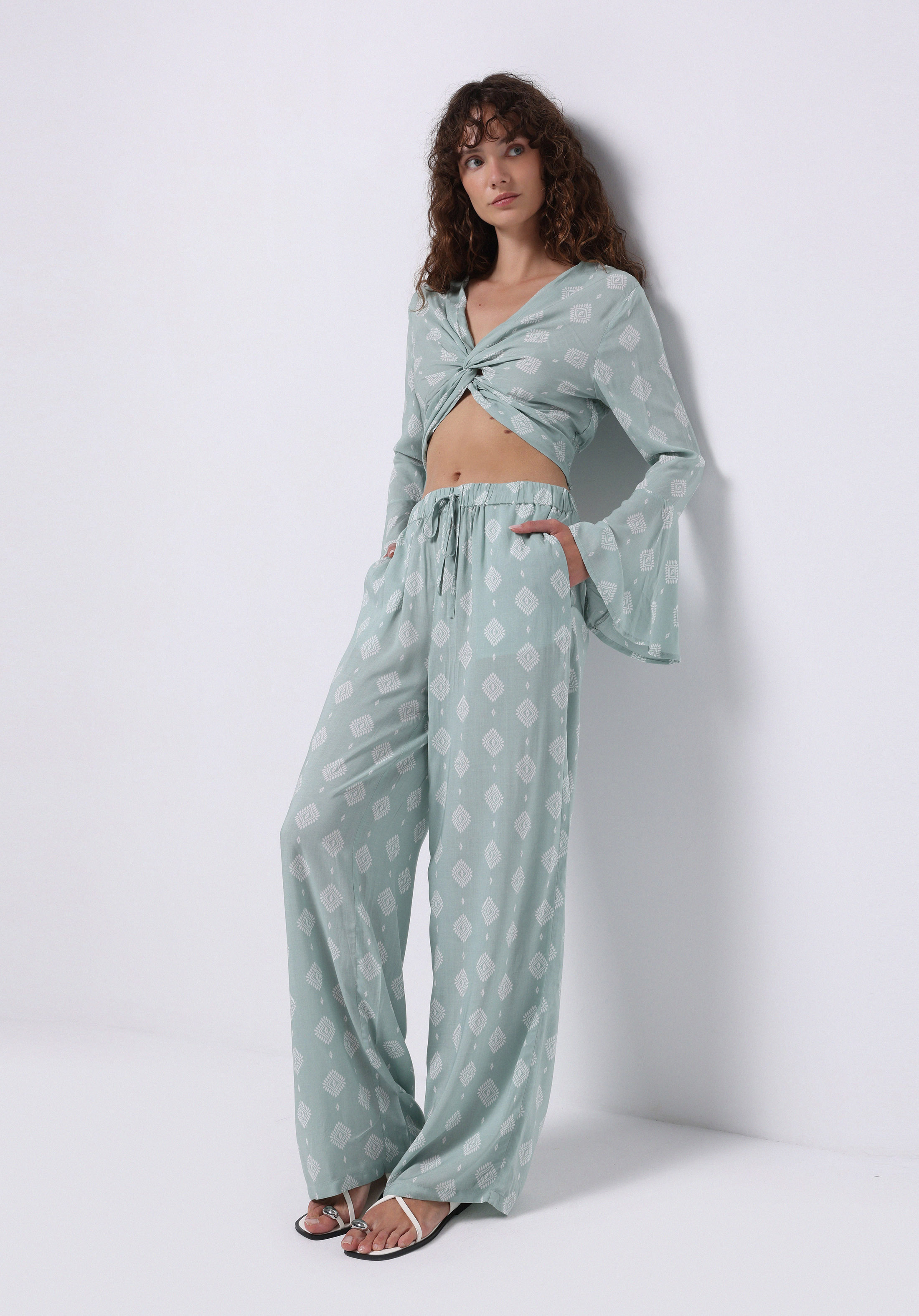 Regular Fit Yüksel Bel Geniş Paça Kadın Yeşil  Pantolon