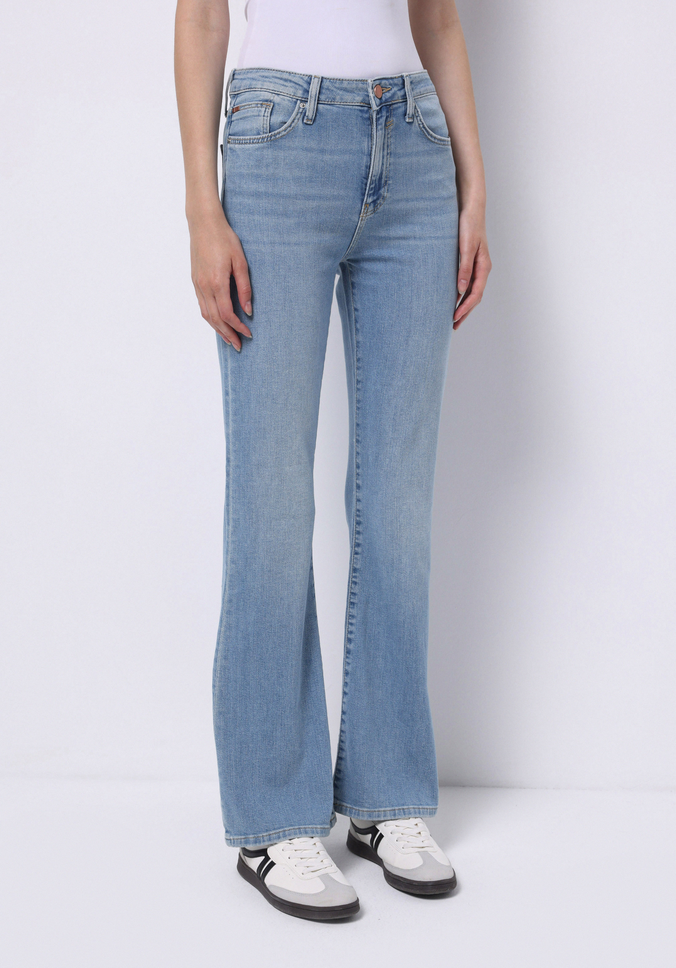 Regular Fit Orta Bel Bootcut Kadın İndigo Jean Pantolon
