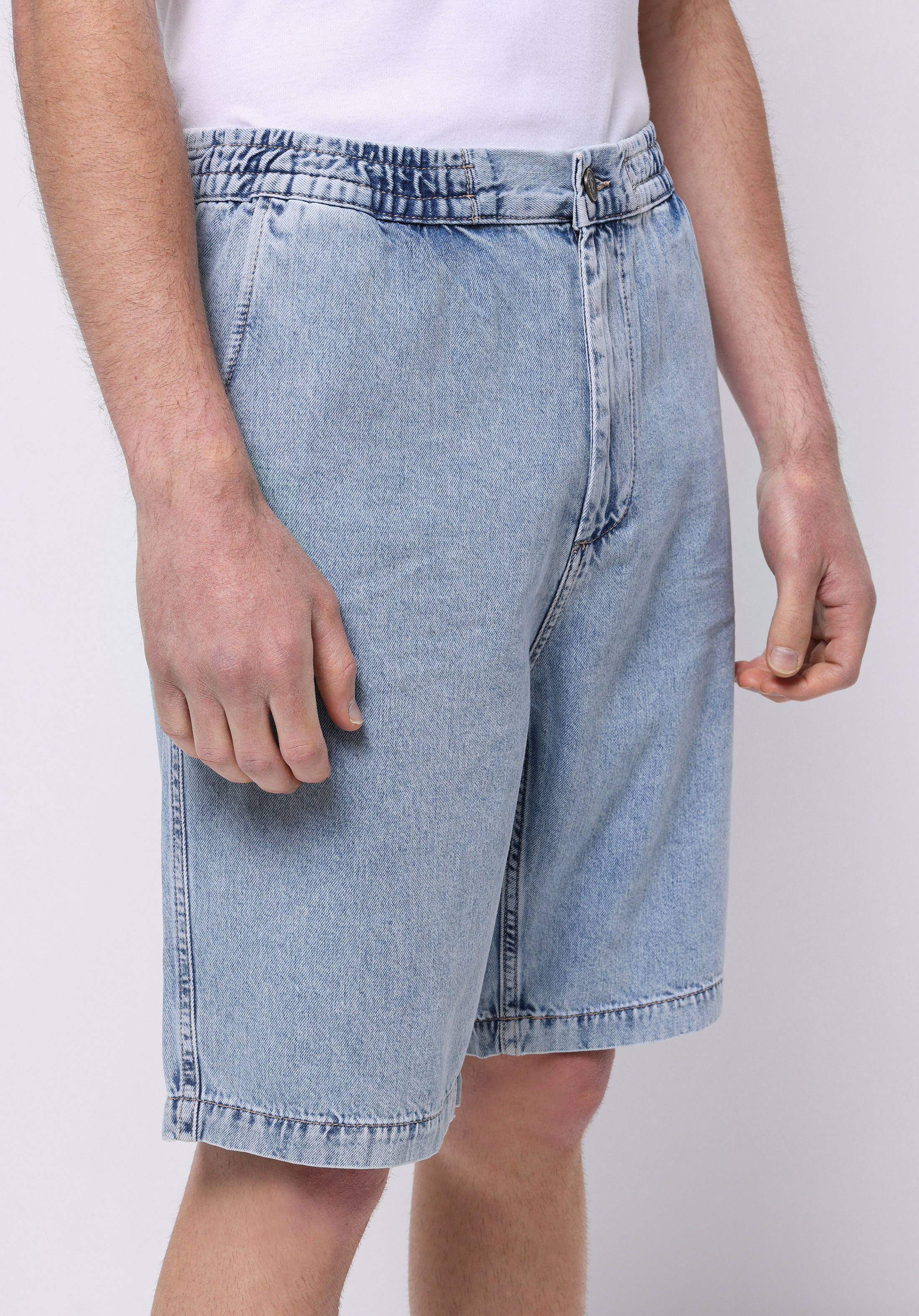 Regular Fit Orta Bel Düz Erkek İndigo Jean Şort