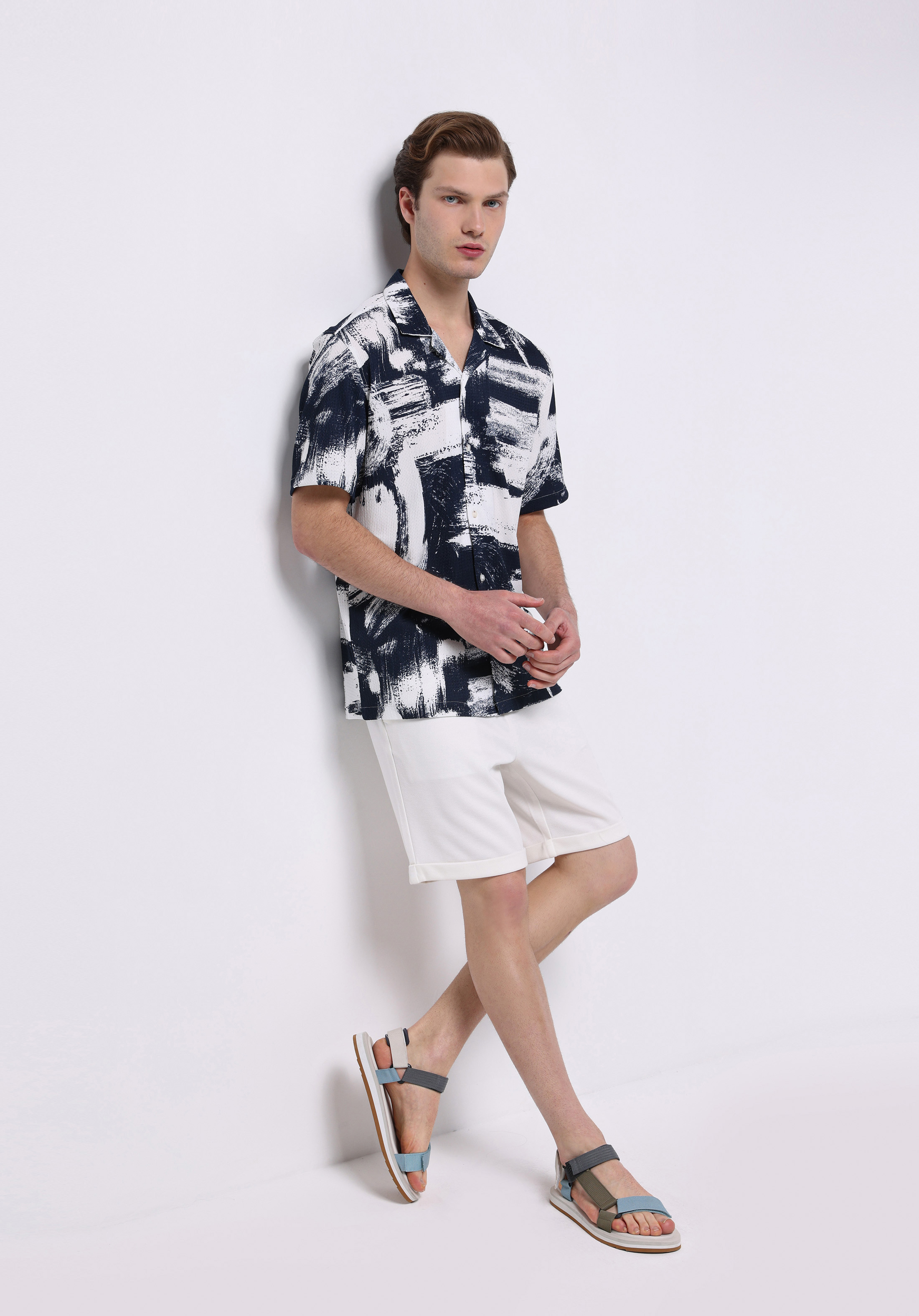 Regular Fit Shirt Neck Baskılı Erkek Lacivert Kısa Kol Gömlek