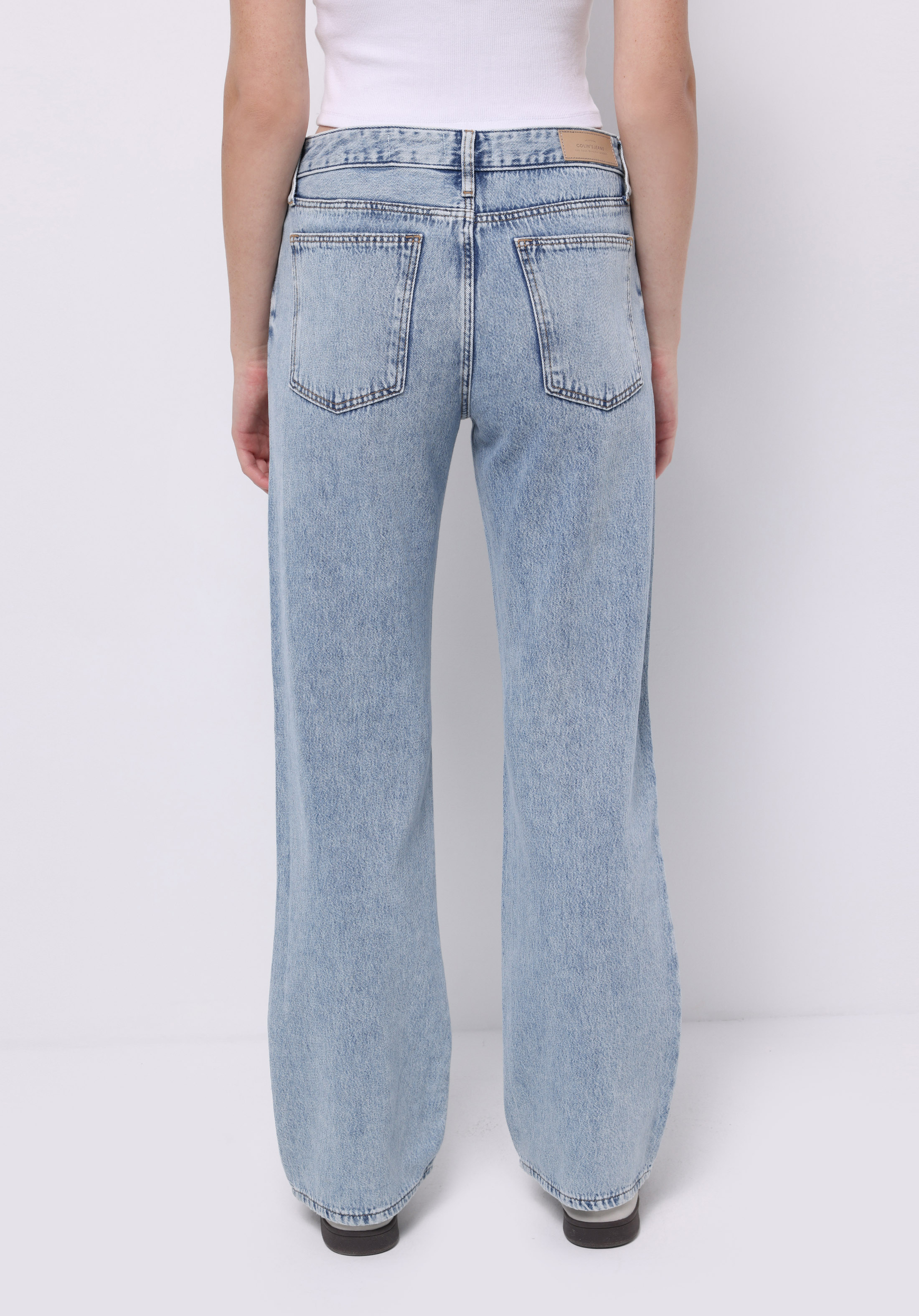 Straight Fit Orta Bel Düz Paça Kadın İndigo Jean Pantolon