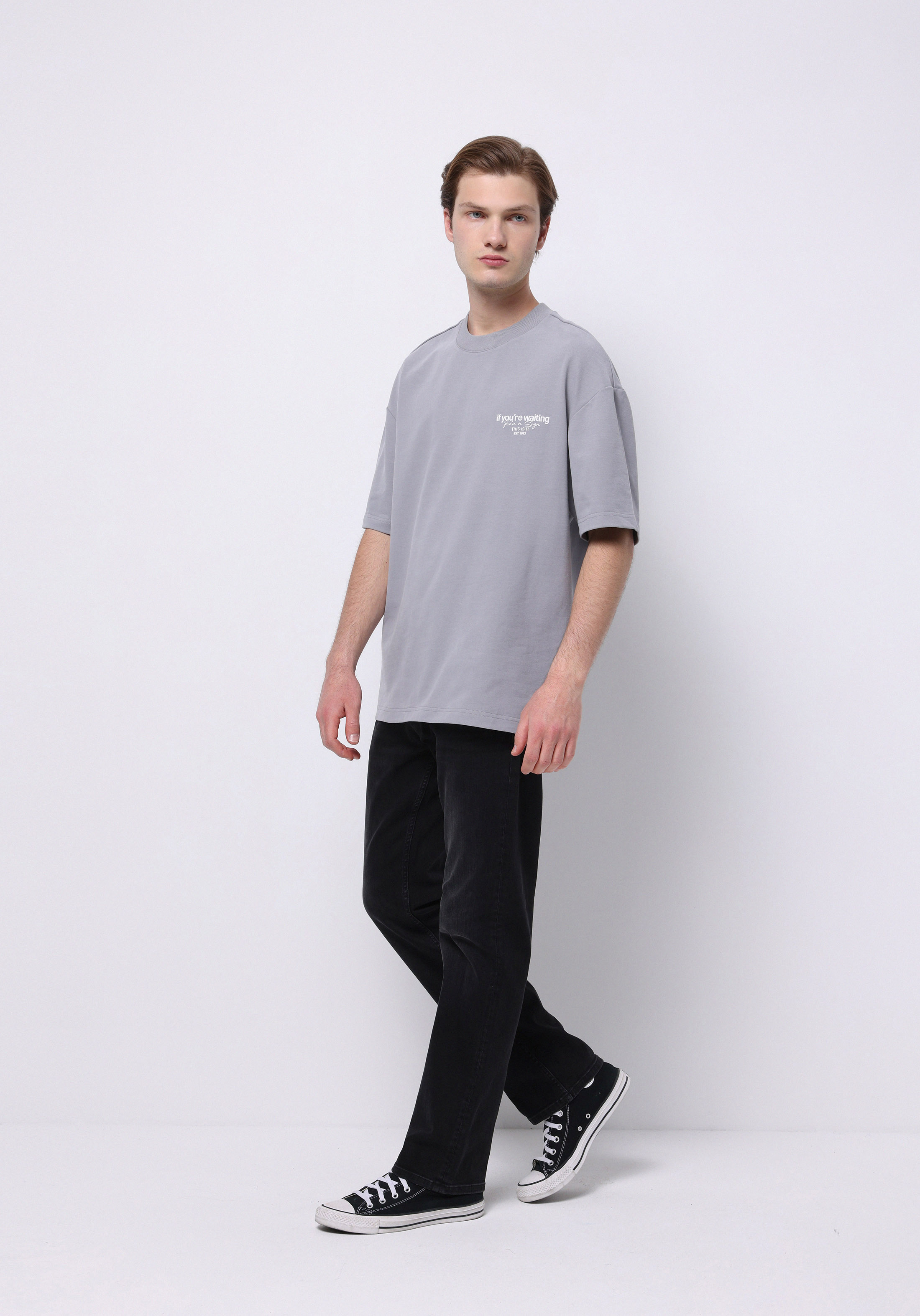 Oversize Fit Yuvarlak Yaka Düz Erkek Gri Kısa Kol Tişört