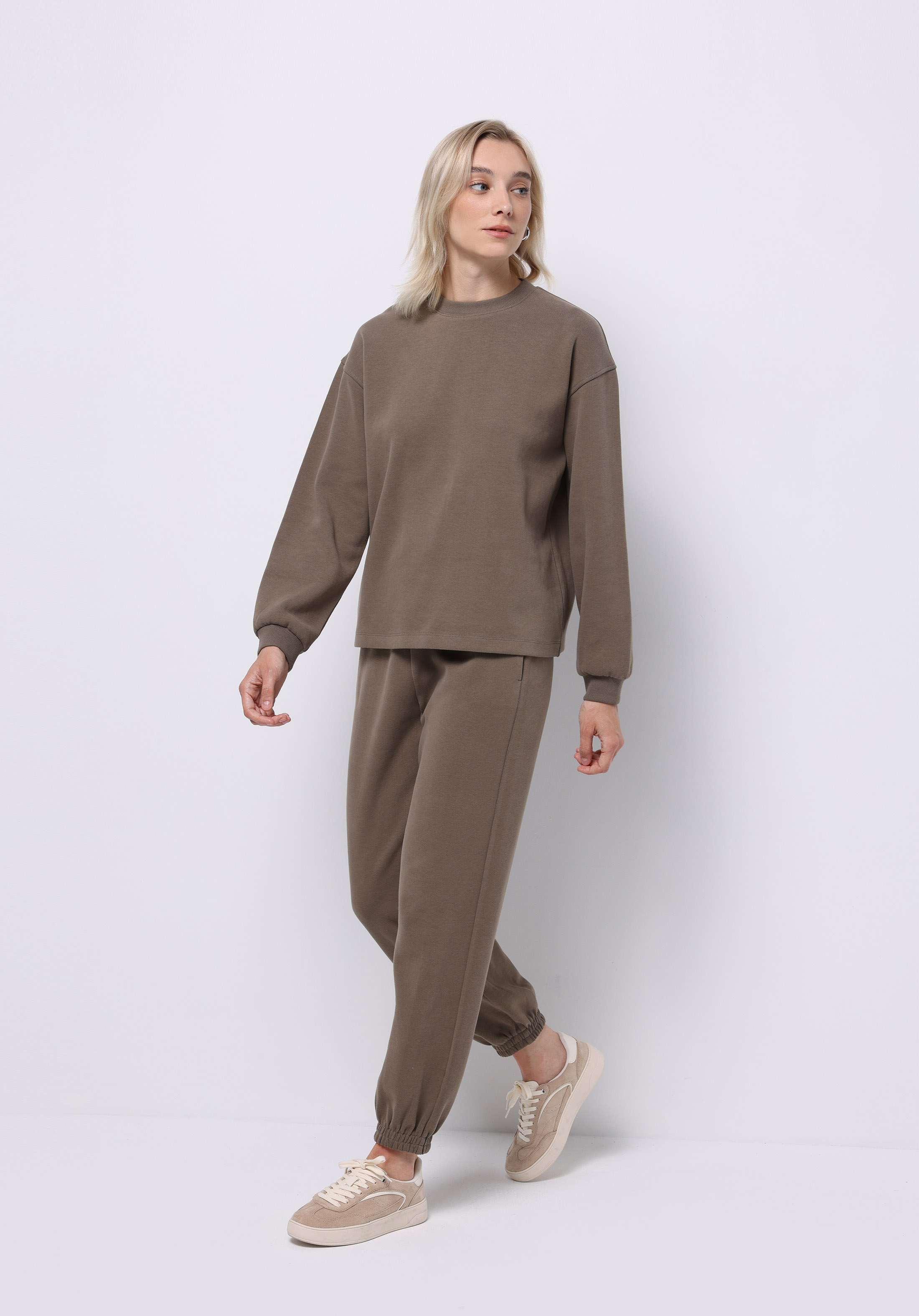 Regular Fit Yuvarlak Yaka Düz Kadın Bej Sweatshirt