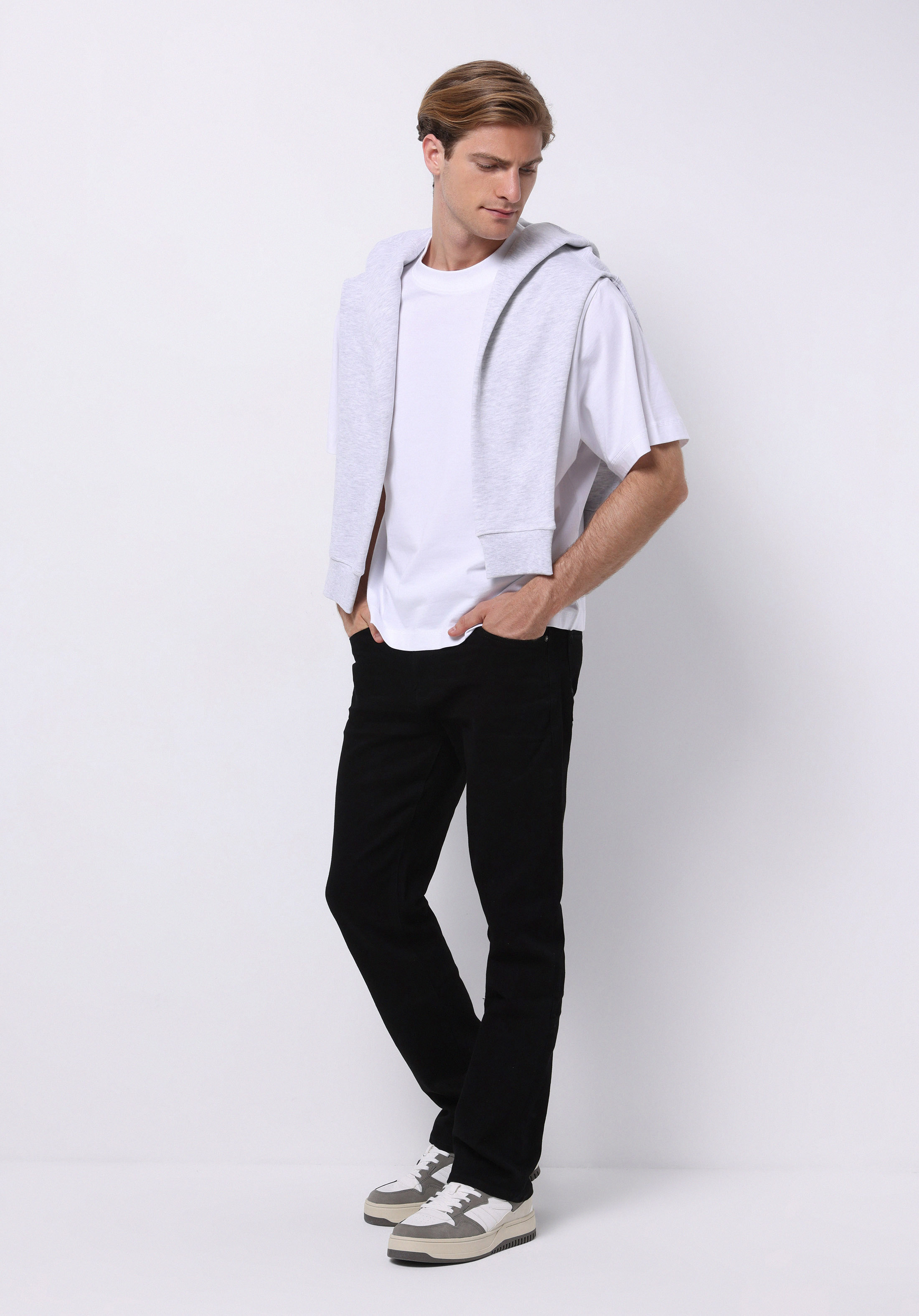 Regular Fit Orta Bel Düz Paça Erkek Siyah Jean Pantolon