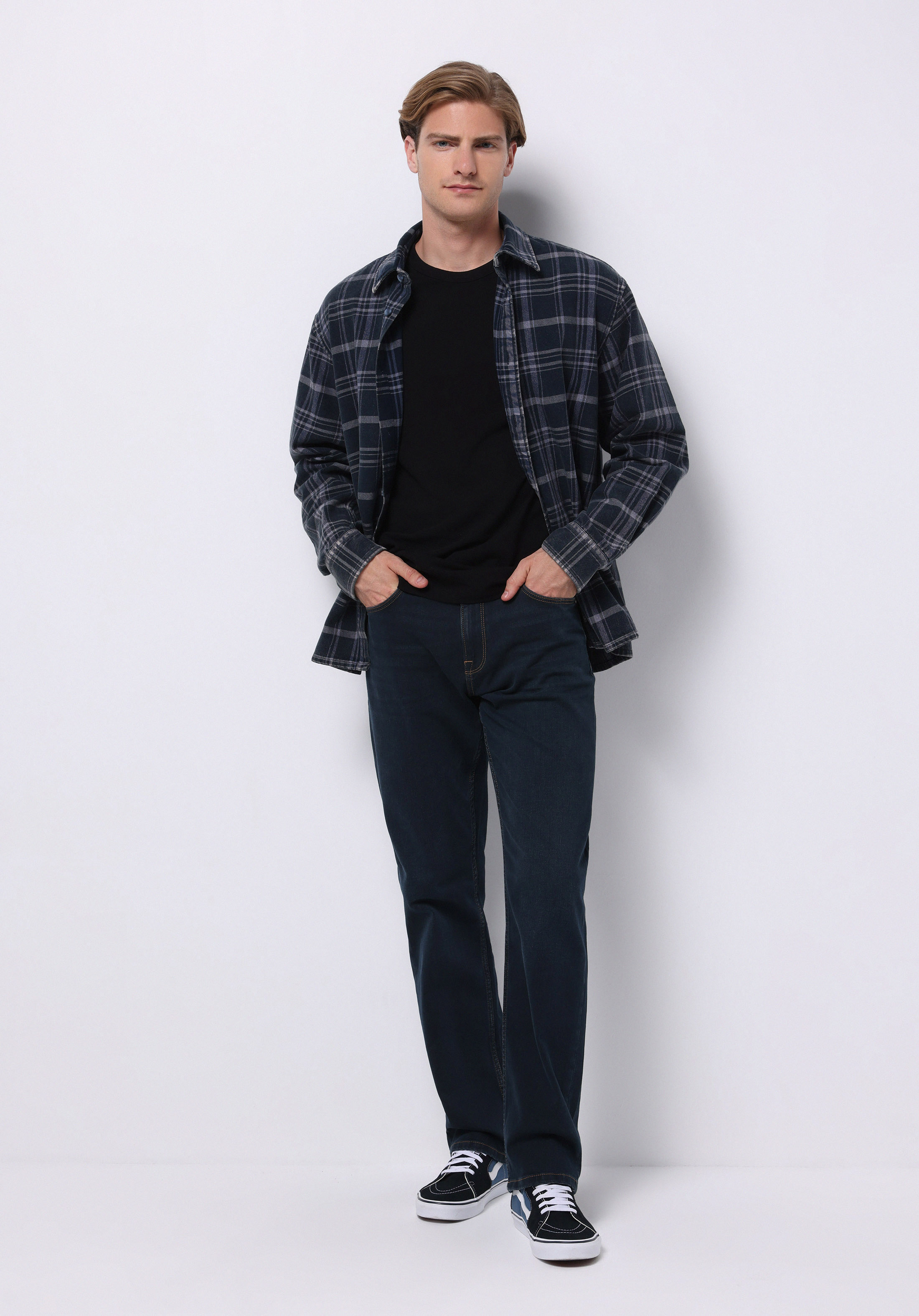Regular Fit Orta Bel Düz Paça Erkek Koyu İndigo Jean Pantolon