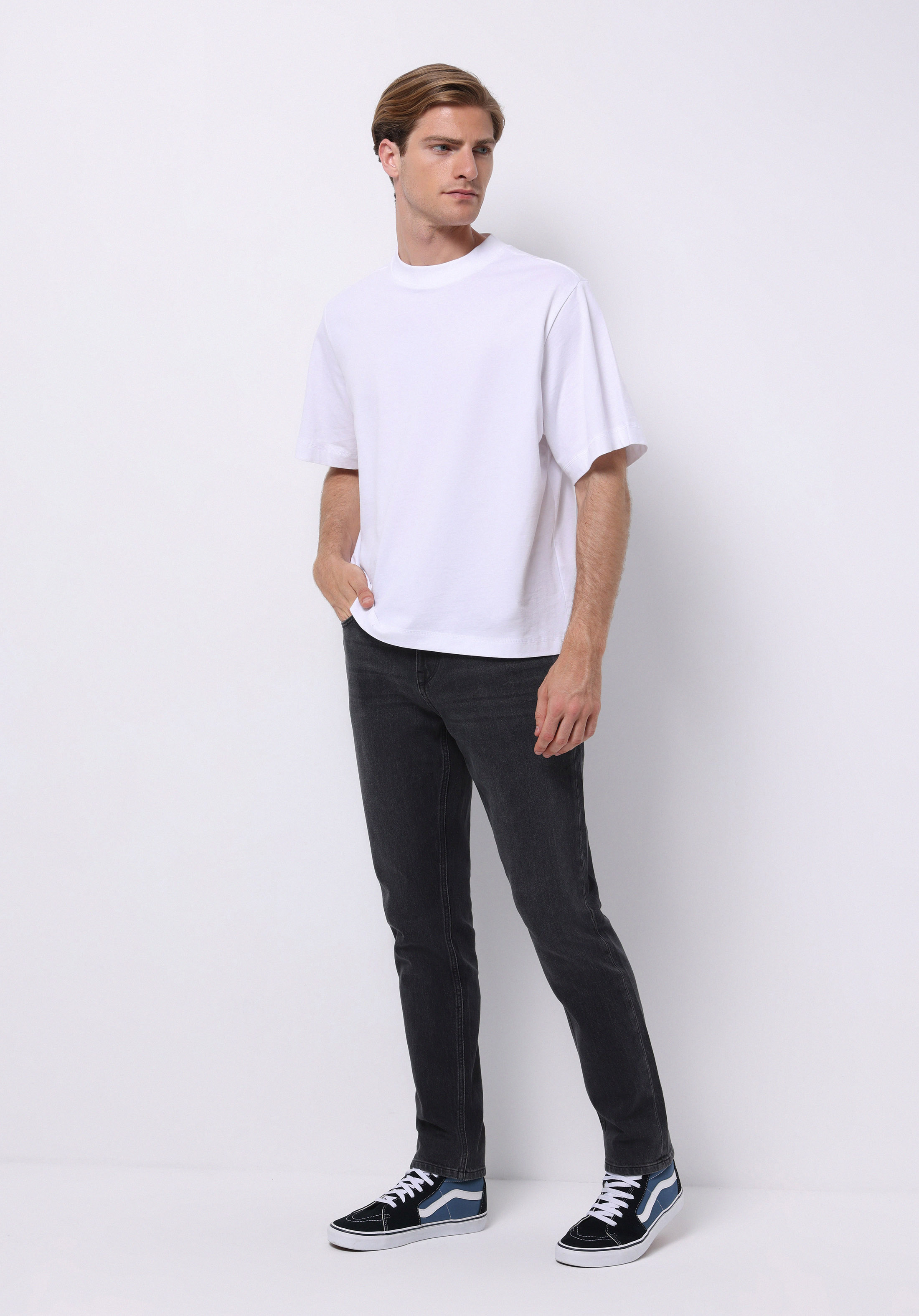 Regular Fit   Erkek Siyah Jean Pantolon