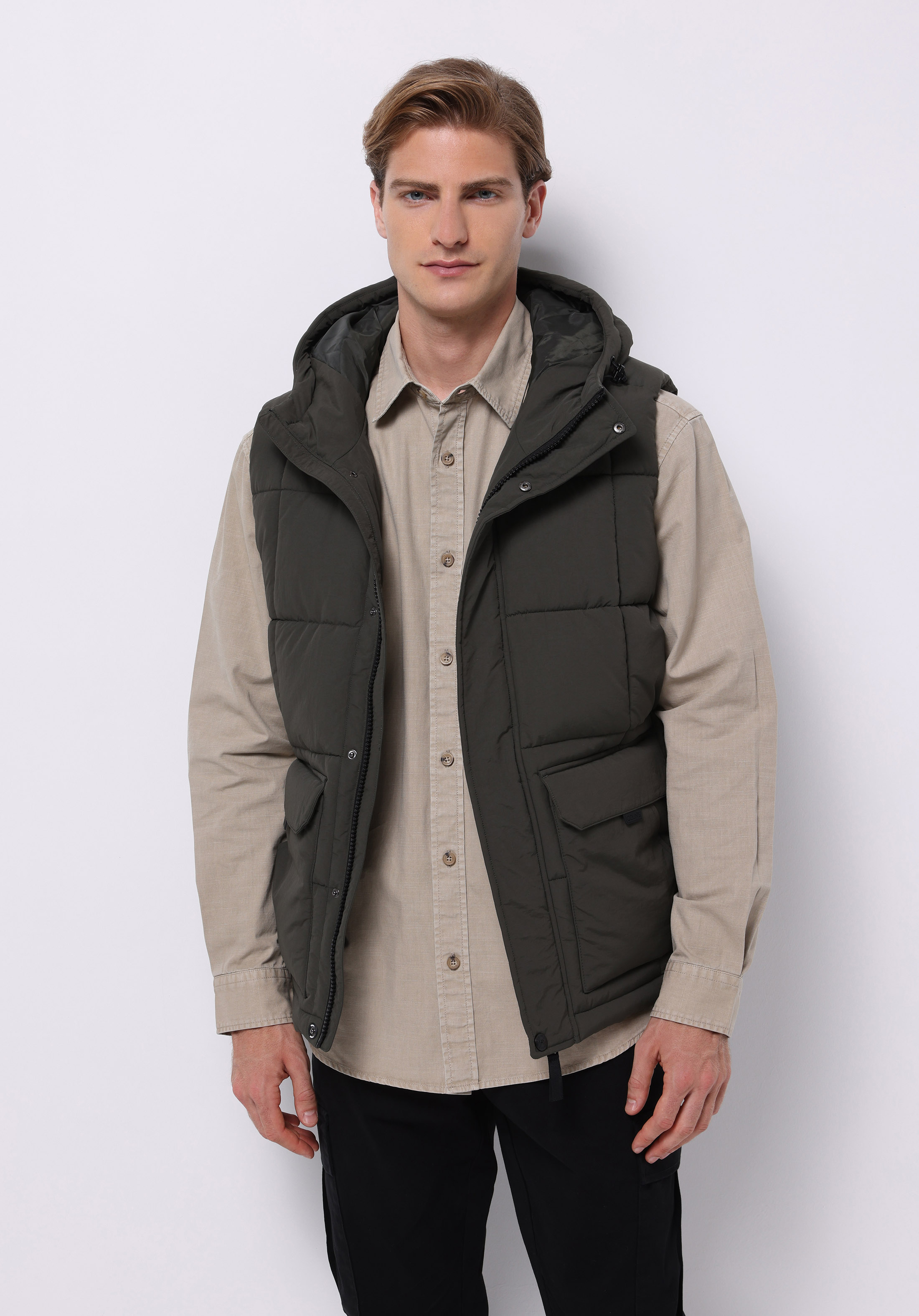 Regular Fit     Erkek Yeşil Yelek