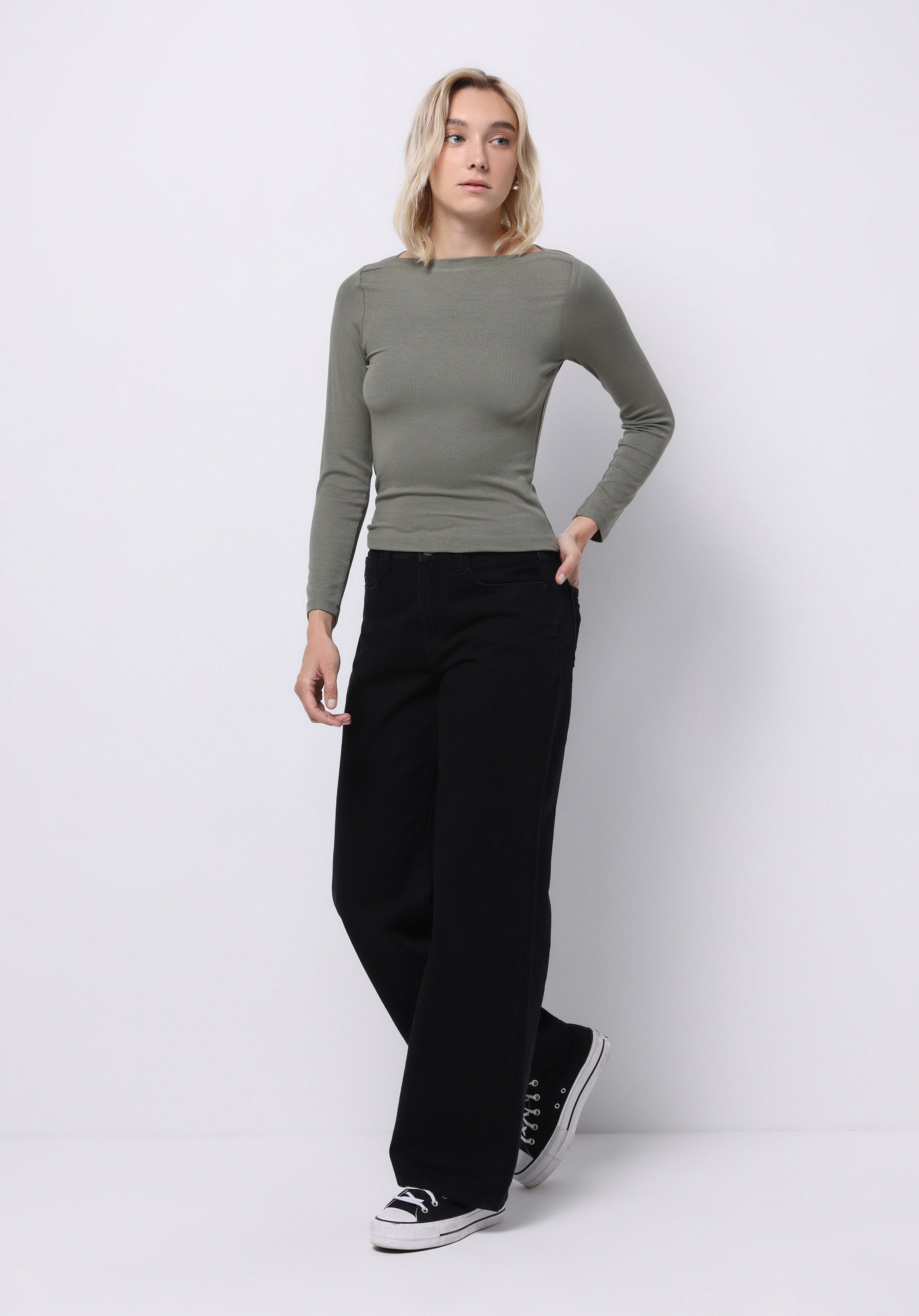 Slim Fit Kayık Yaka Düz Kadın Yeşil Uzun Kol Tişört