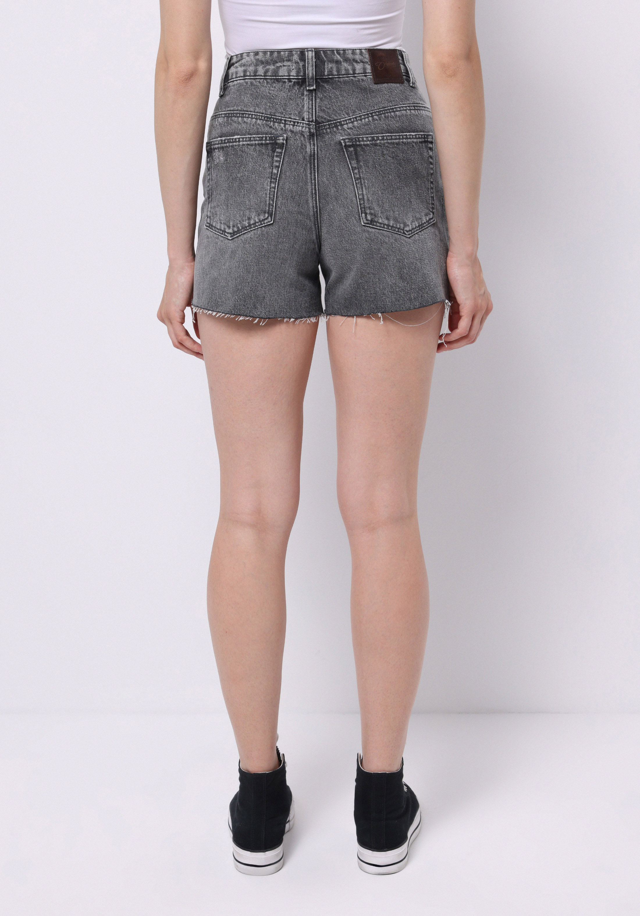 Mom Fit Yüksel Bel Düz Kadın Denim Jean Şort