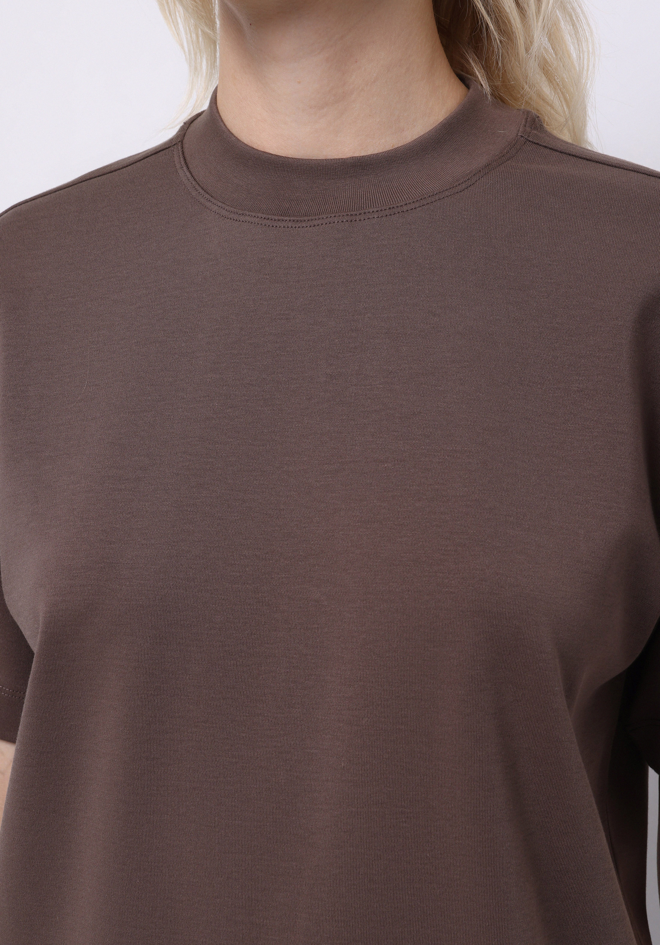 Regular Fit Yuvarlak Yaka Düz Kadın Kahverengi Kısa Kol Tişört