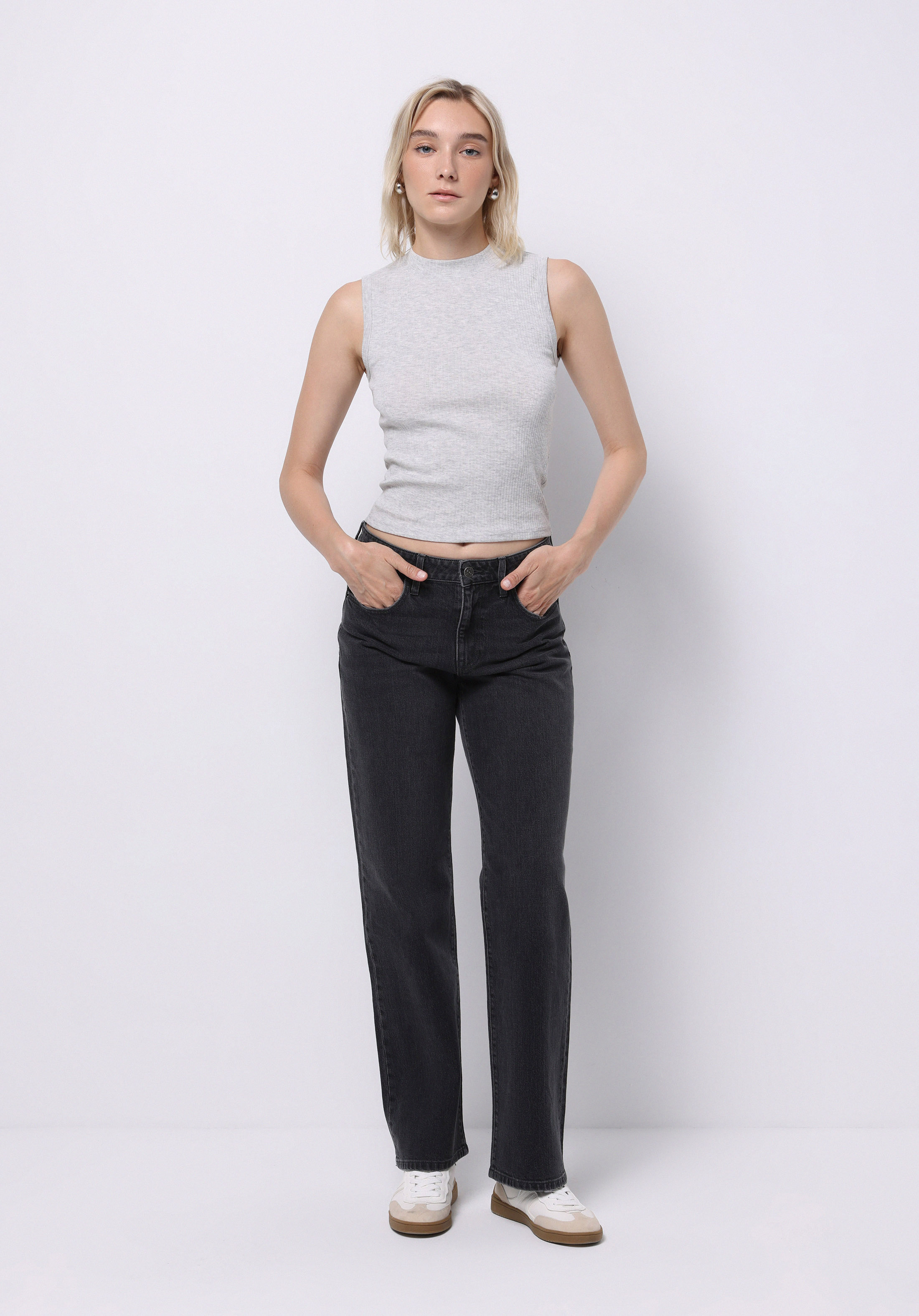 Straight Fit Orta Bel Tam Boy Paça Kadın Siyah Jean Pantolon