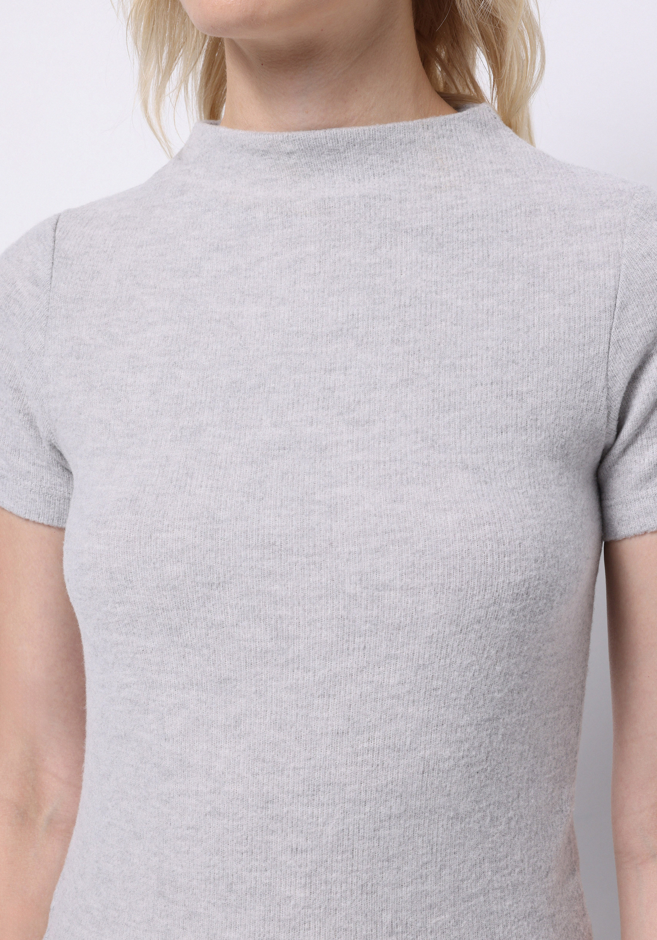 Slim Fit Dik Yaka Düz Kadın Gri Kısa Kol Tişört