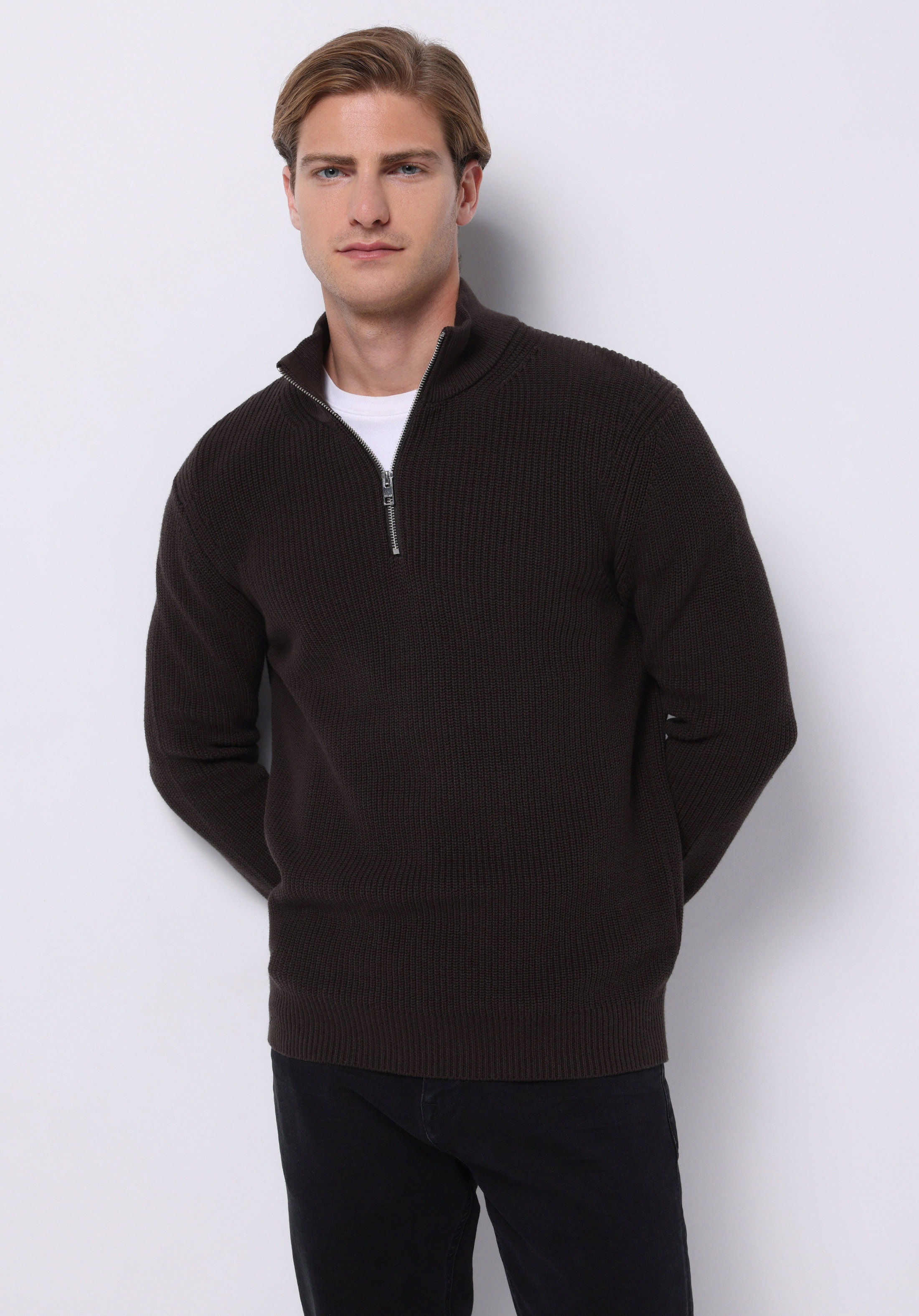 Regular Fit High Neck Jakarlı Erkek Kahverengi Kazak