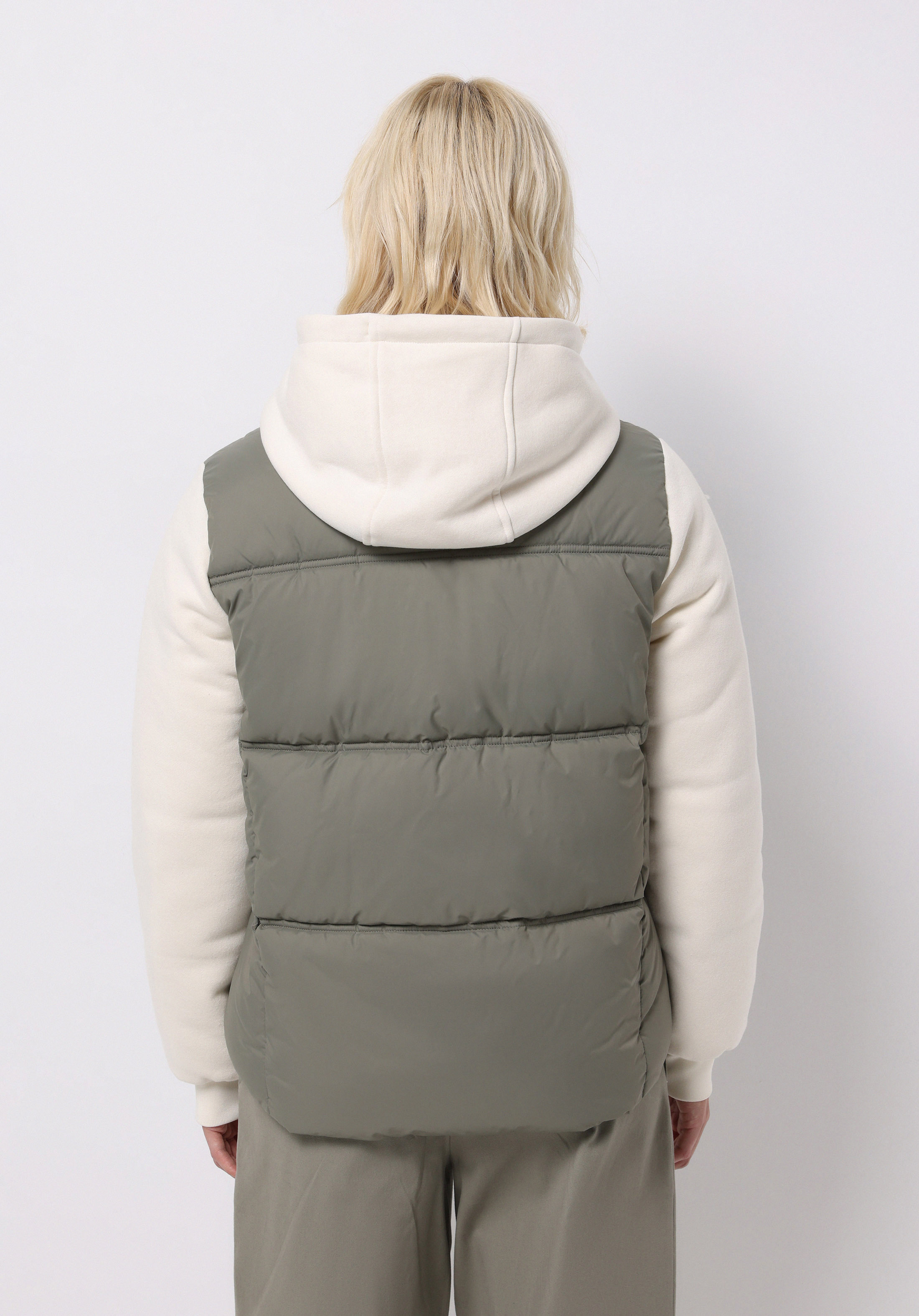 Regular Fit Kapüşonlu Fermuarlı Astarlı  Kadın Yeşil Mont