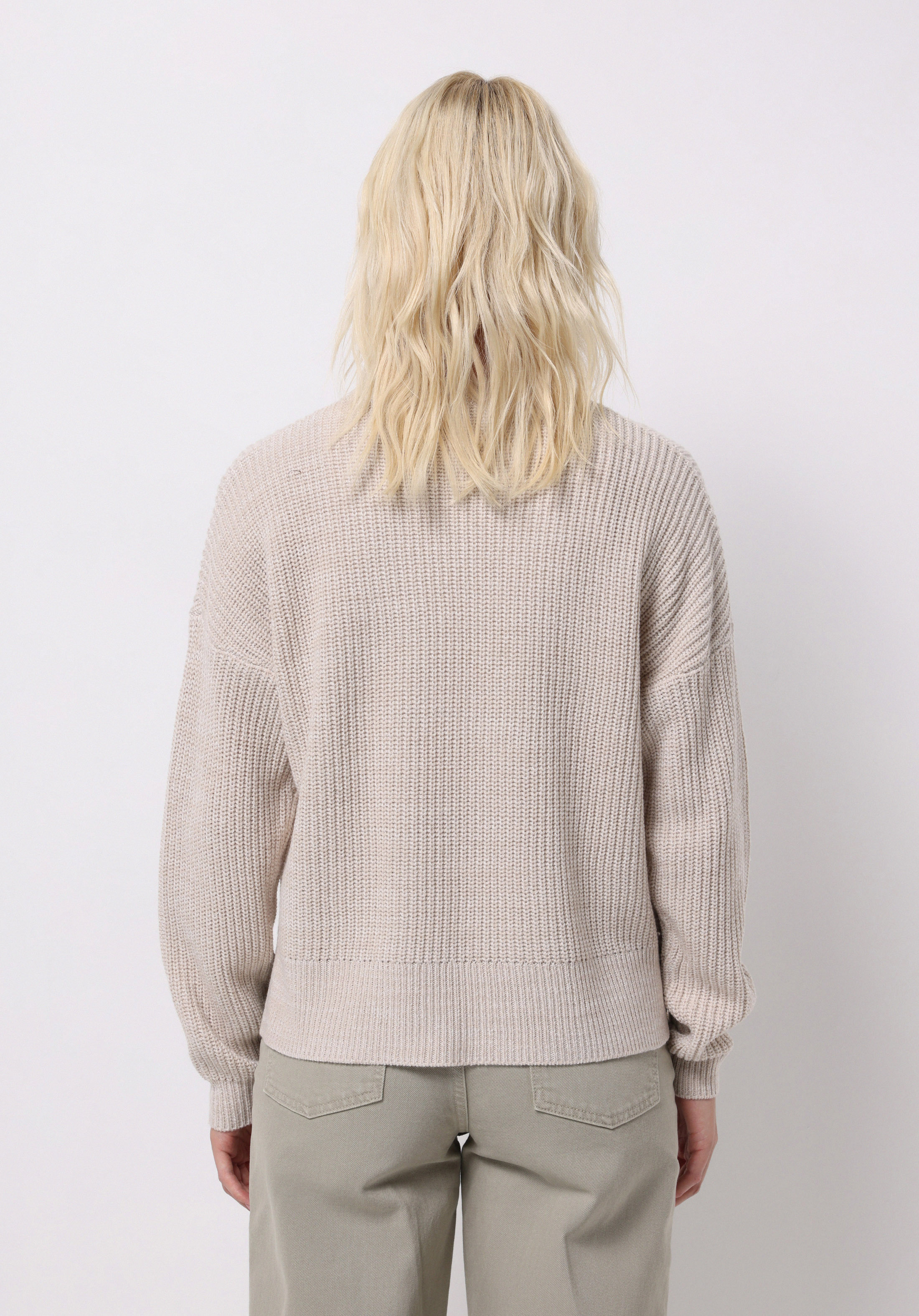 Regular Fit Yuvarlak Yaka Çizgili Kadın Ekru Kazak