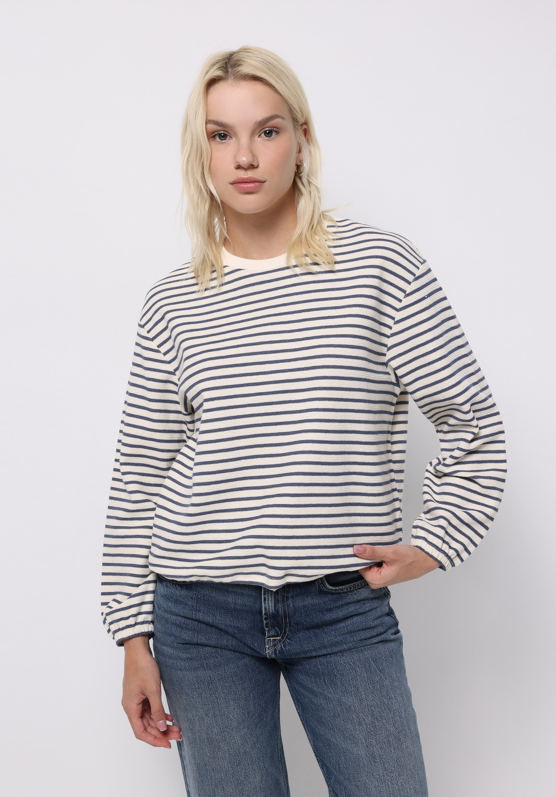 Regular Fit Yuvarlak Yaka Çizgili Kadın Mavi Uzun Kol Tişört