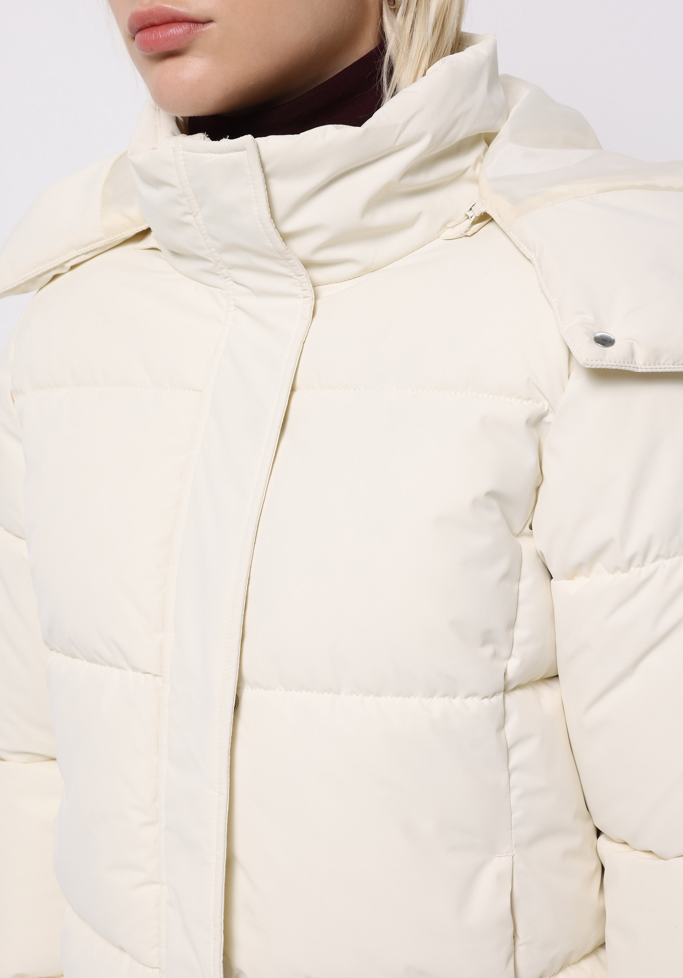 Regular Fit Kapüşonlu Fermuarlı Astarlı Çıkarılabilir Kapüşonlu Kadın Ekru Mont