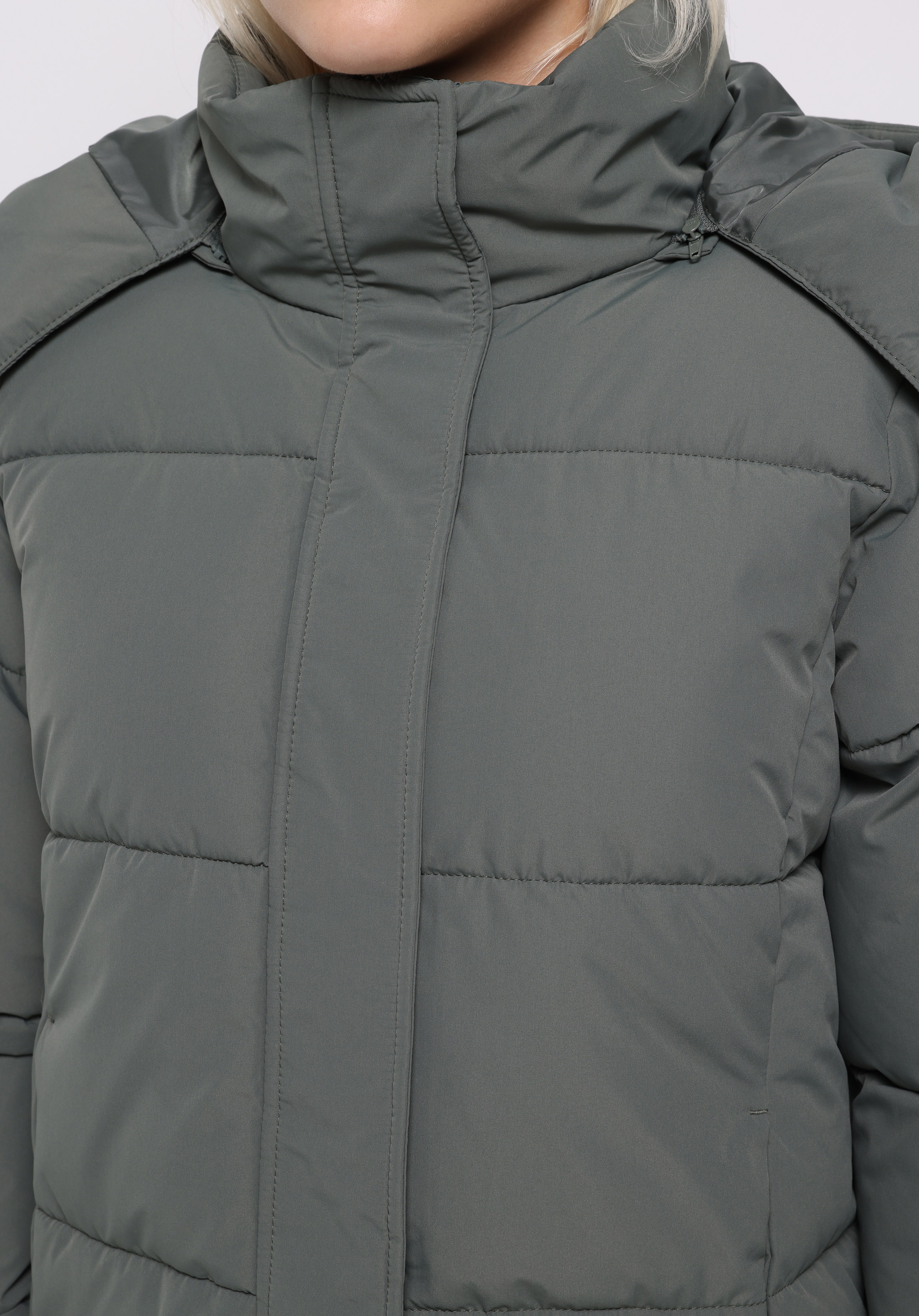 Regular Fit Kapüşonlu Fermuarlı Astarlı Çıkarılabilir Kapüşonlu Kadın Yeşil Mont