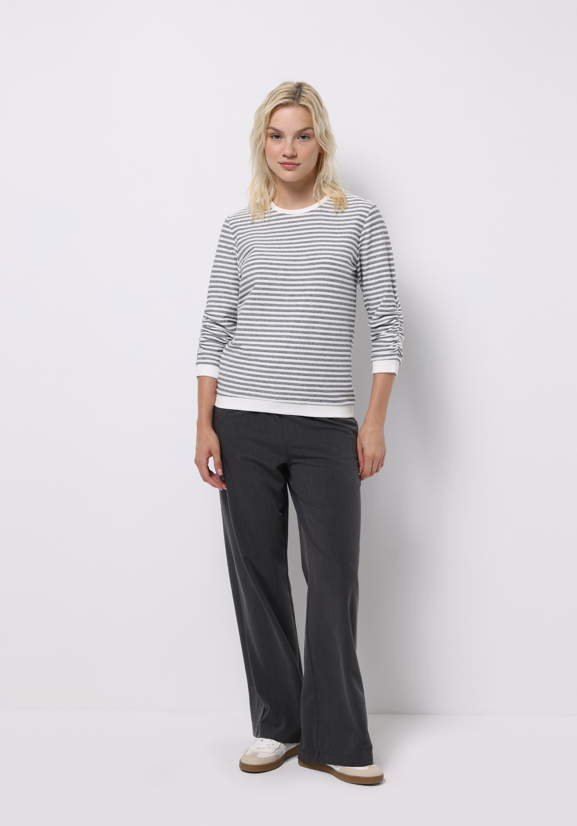 Regular Fit Yuvarlak Yaka Çizgili Kadın Beyaz ¾ Kol Tişört